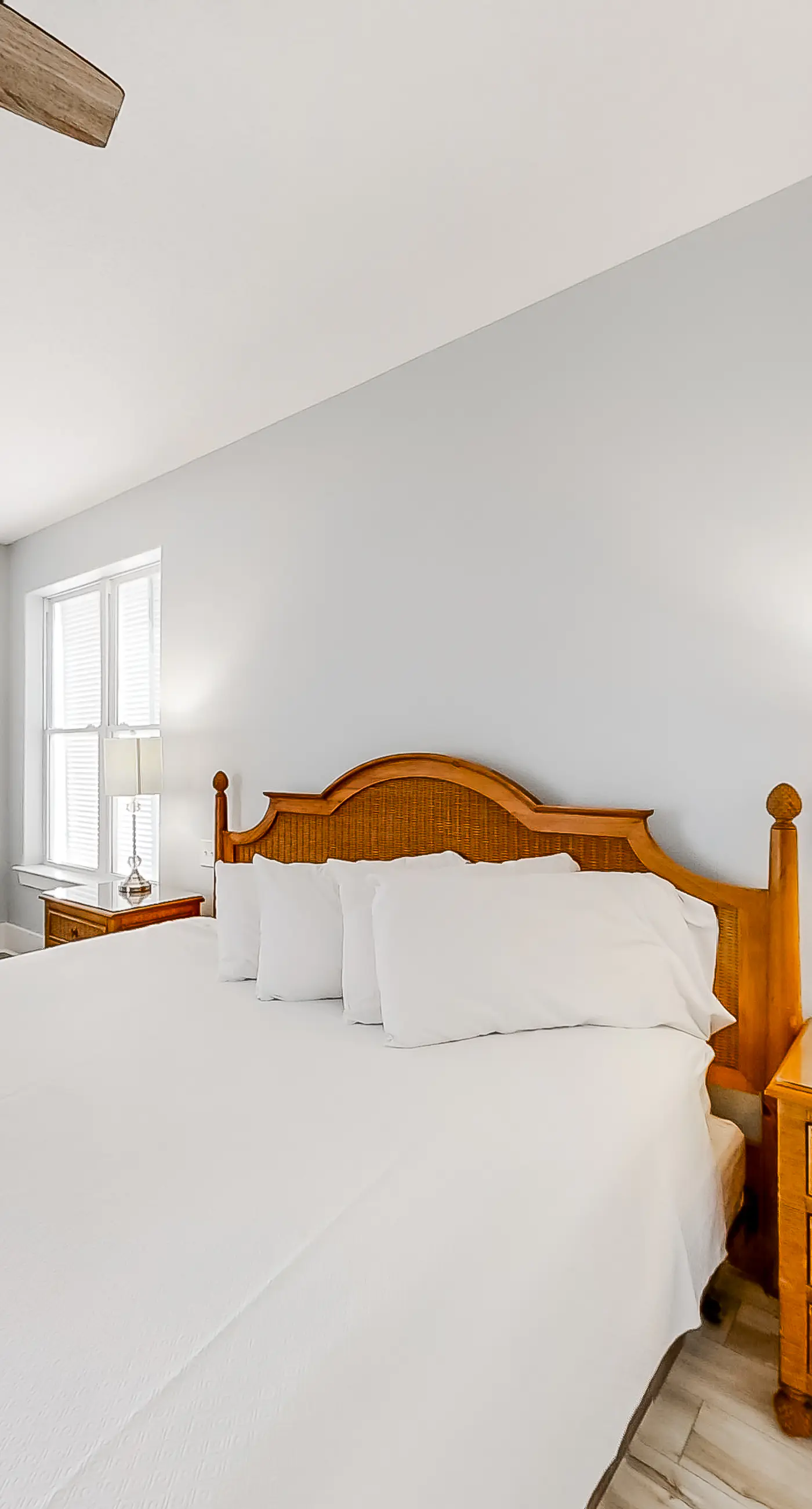 Beautiful Gulf-front home with bright interior, pool, free WiFi, & central AC