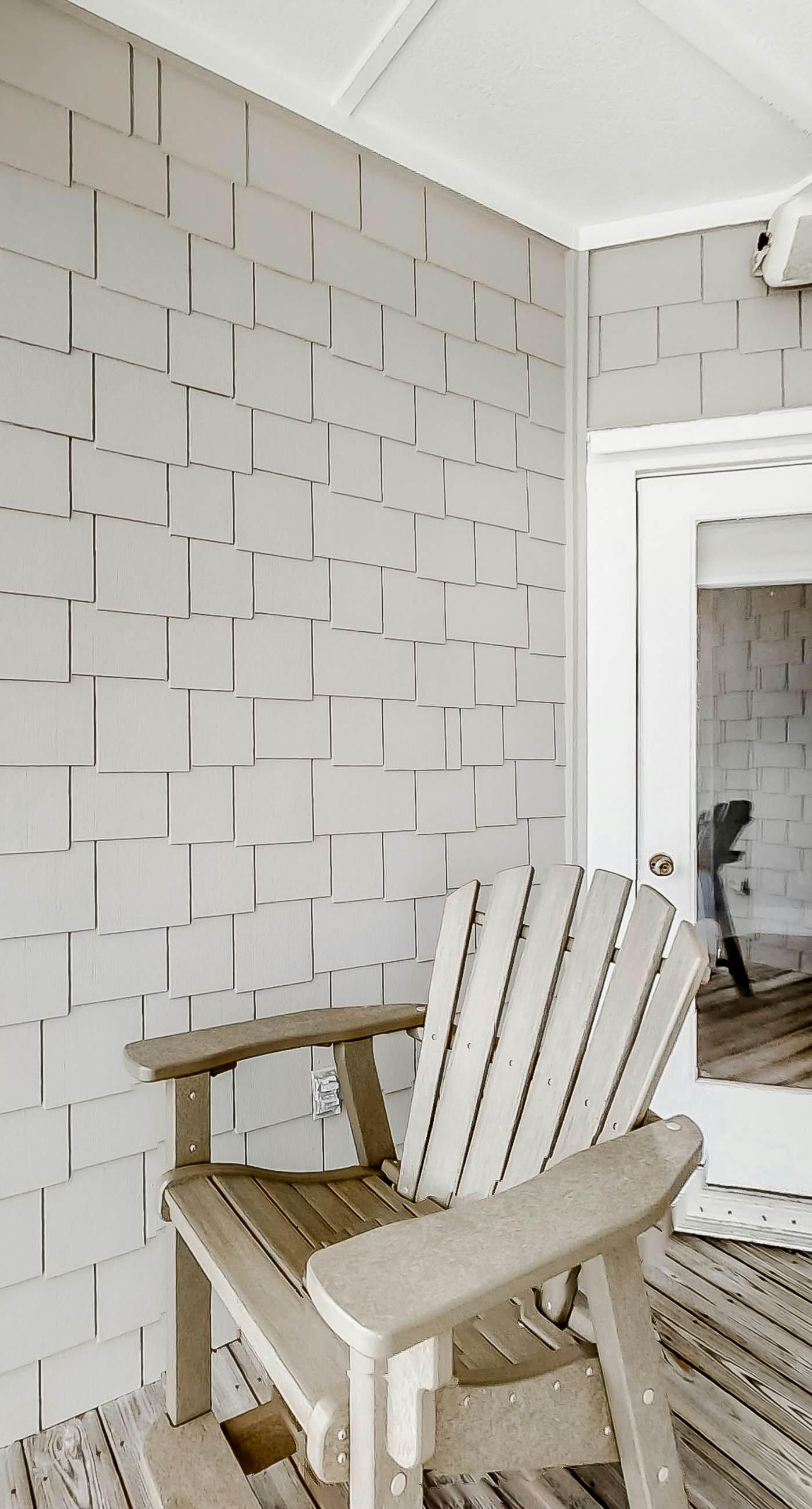 Beautiful Gulf-front home with bright interior, pool, free WiFi, & central AC