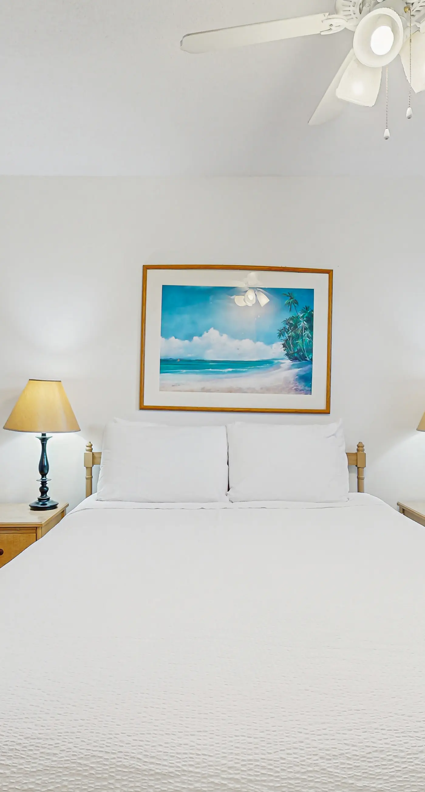 Wonderful condo in beachfront luxury resort with shared pool & tennis