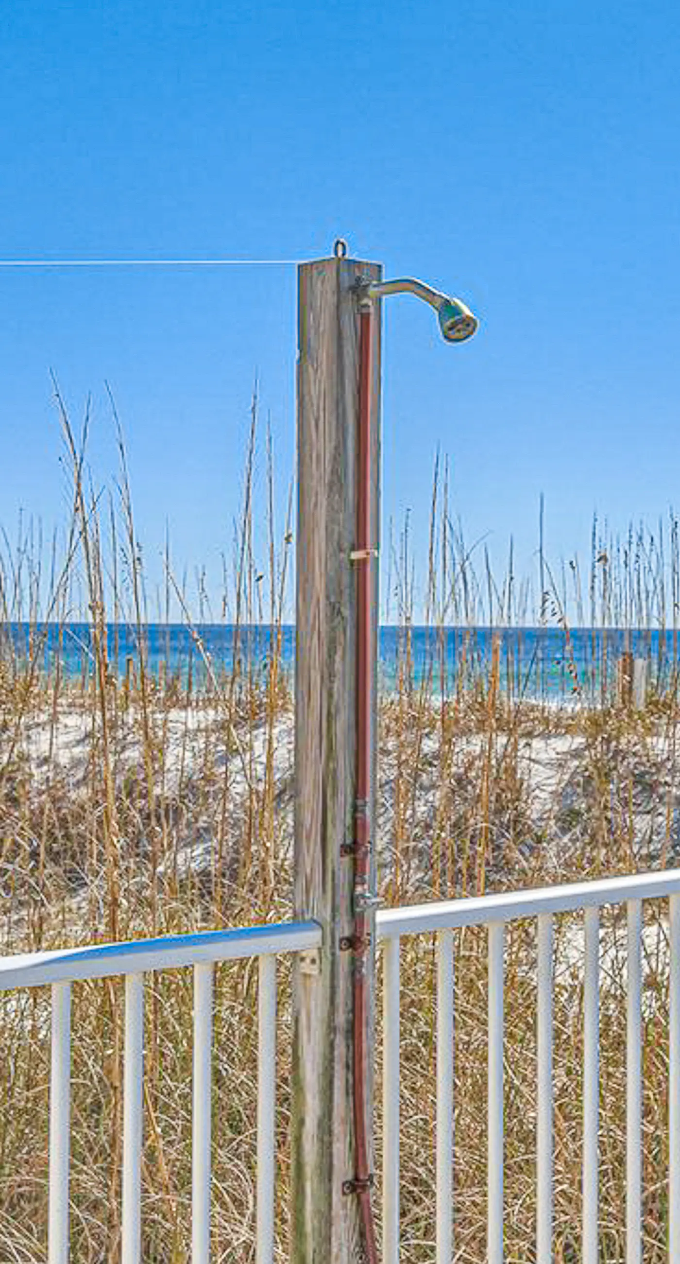 Wonderful condo in beachfront luxury resort with shared pool & tennis