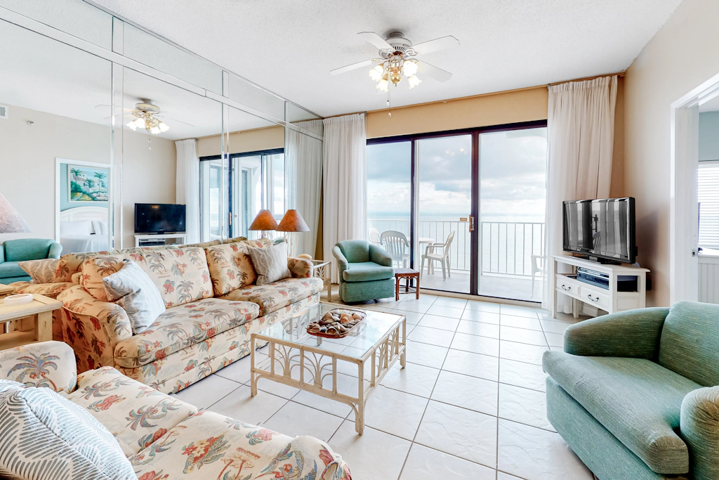 Twelfth-Floor Getaway w/Sweeping Gulf Views, Shared Pool/Hot Tub, Beach Access