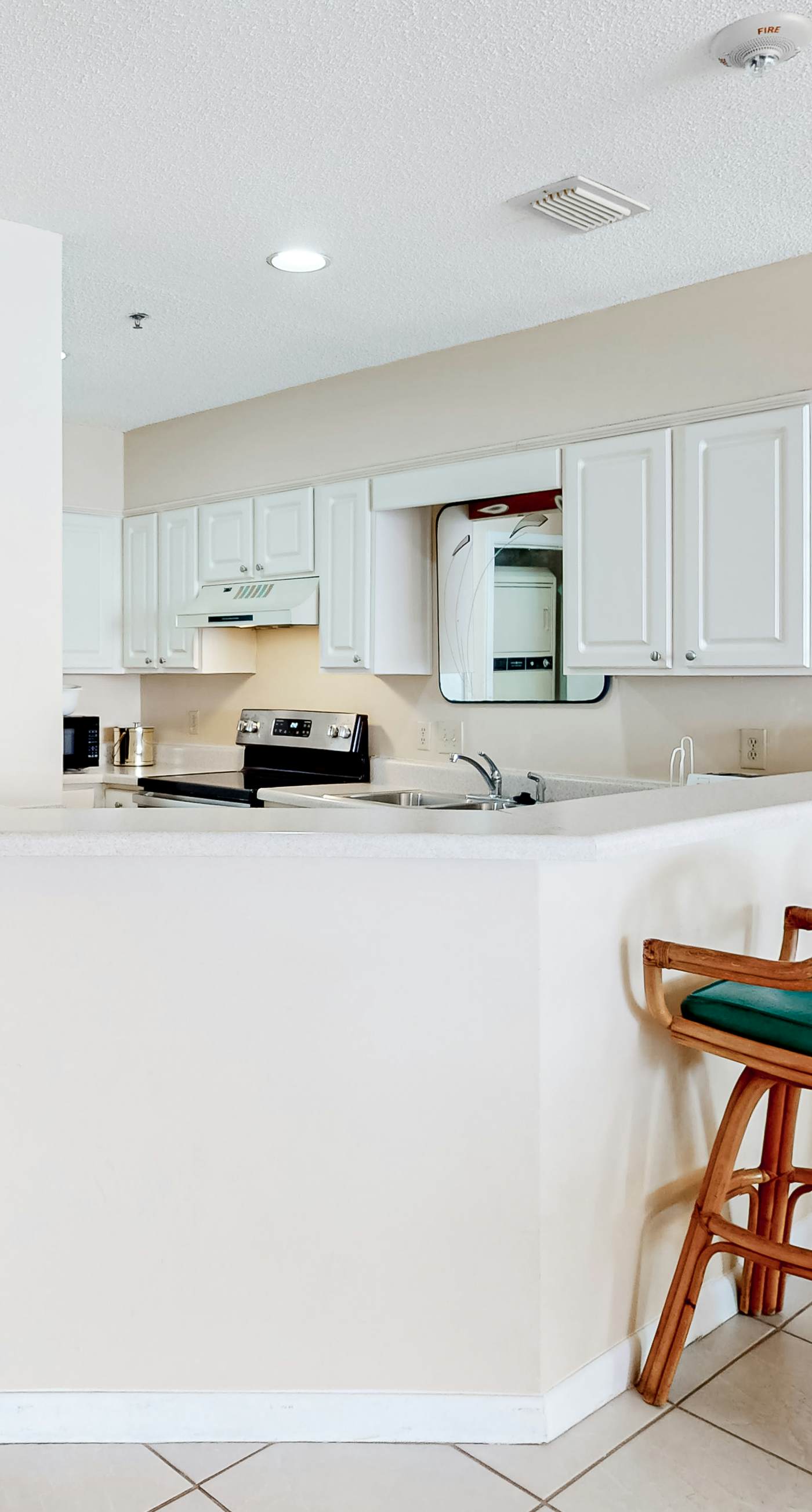 Twelfth-Floor Getaway w/Sweeping Gulf Views, Shared Pool/Hot Tub, Beach Access