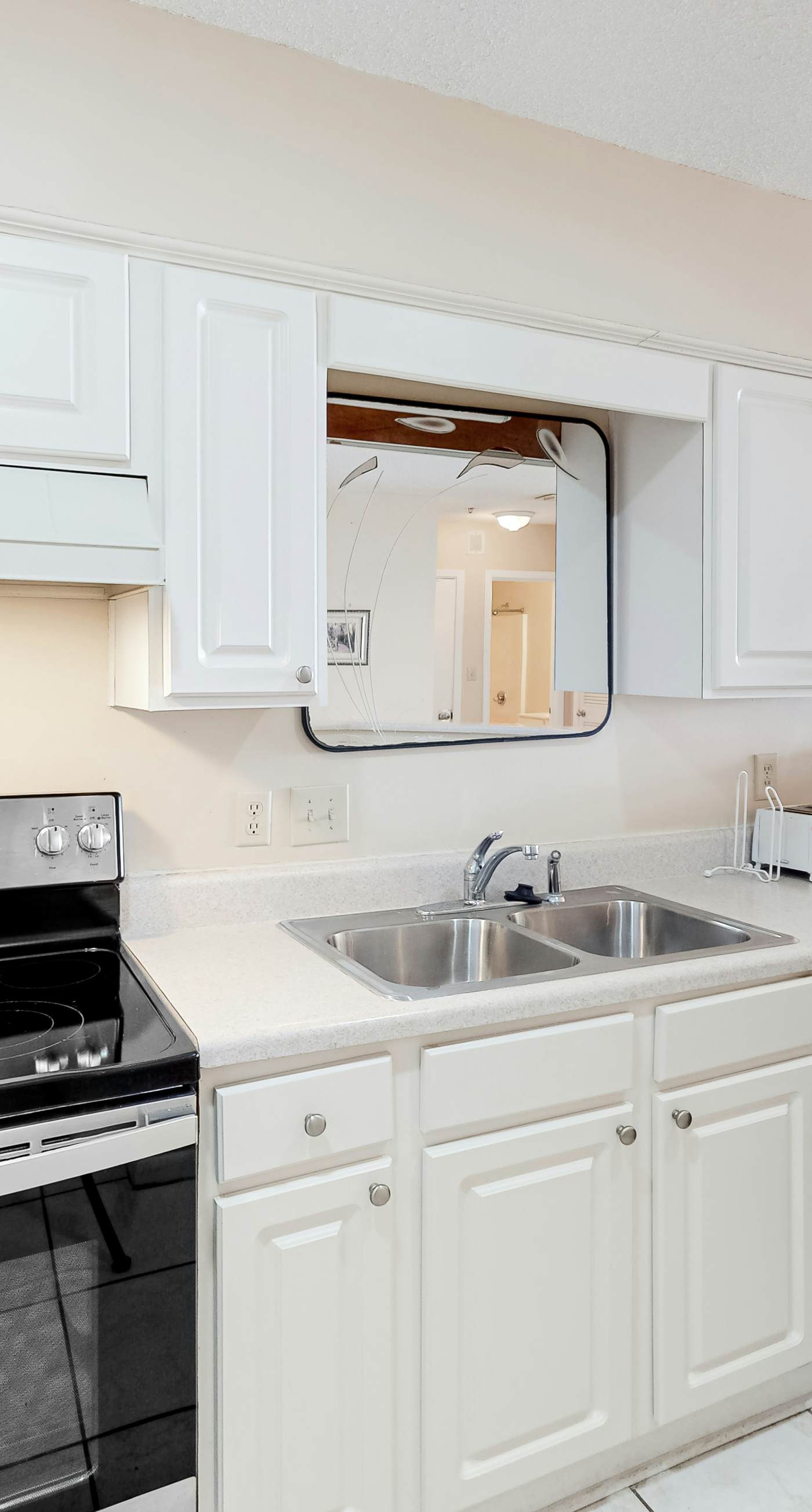 Twelfth-Floor Getaway w/Sweeping Gulf Views, Shared Pool/Hot Tub, Beach Access