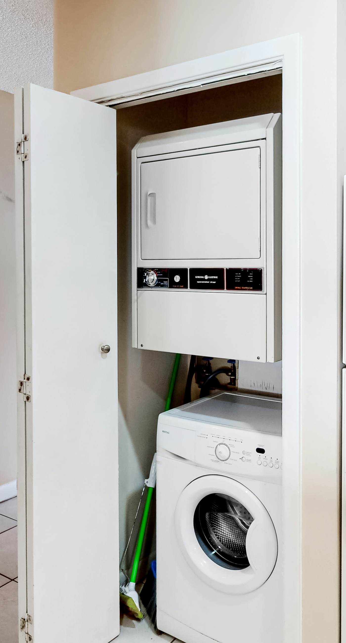 Twelfth-Floor Getaway w/Sweeping Gulf Views, Shared Pool/Hot Tub, Beach Access