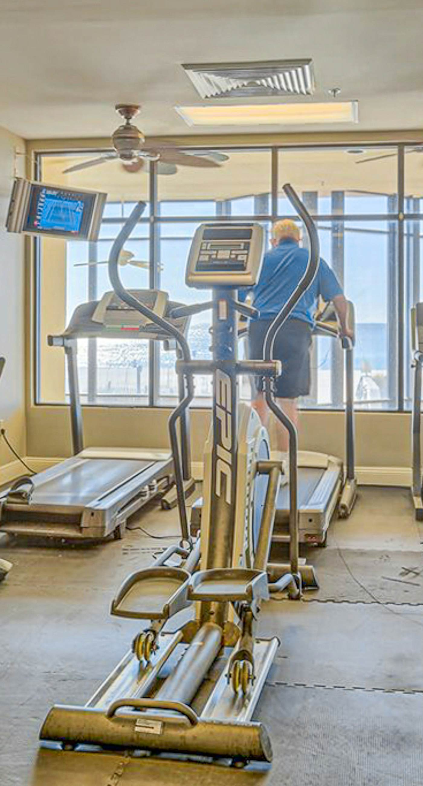 Twelfth-Floor Getaway w/Sweeping Gulf Views, Shared Pool/Hot Tub, Beach Access