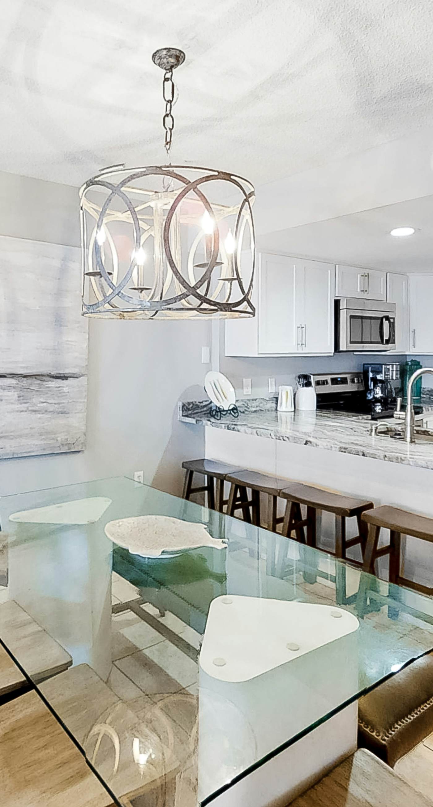 Wonderful Condo in Beachfront Complex w/Shared Pool & Hot Tub, Free WiFi, AC