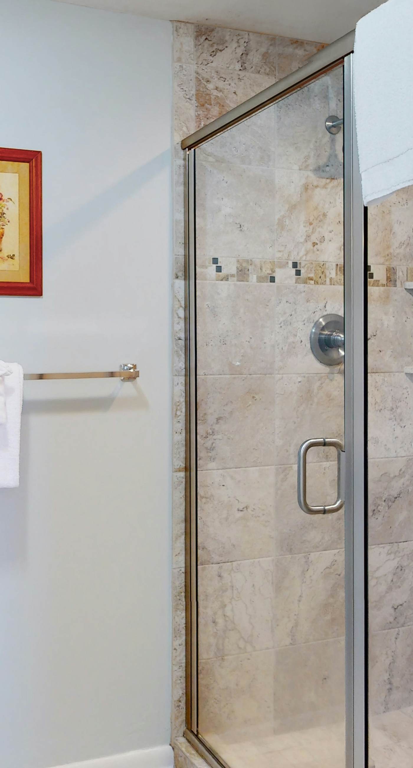 Wonderful Home on 12th Floor of Beachfront Resort w/Shared Pool & Hot Tub, WiFi