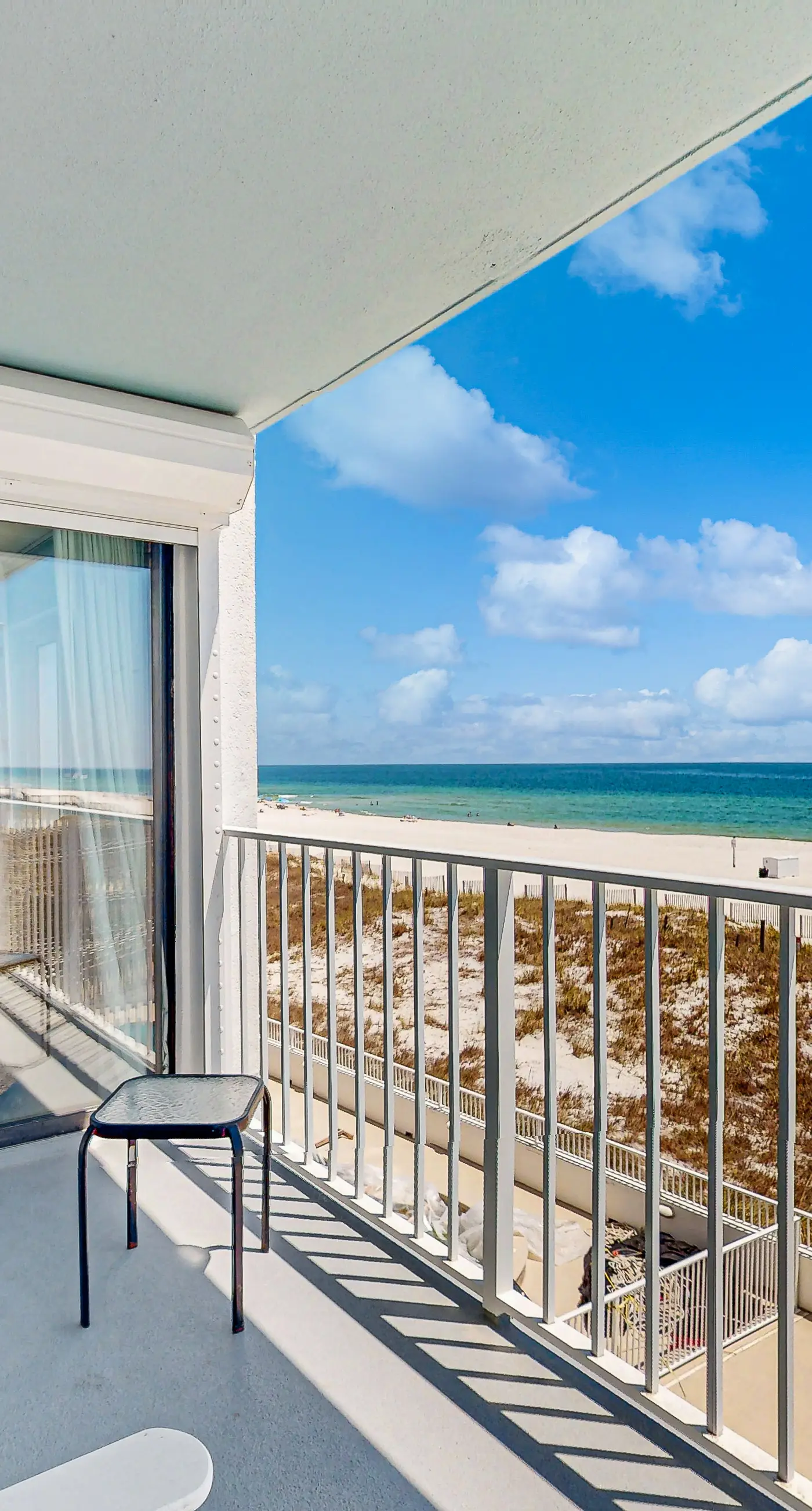 Lovely Condo in Beachfront Resort w/Shared Hot Tub & Pool, Central AC, Free WiFi