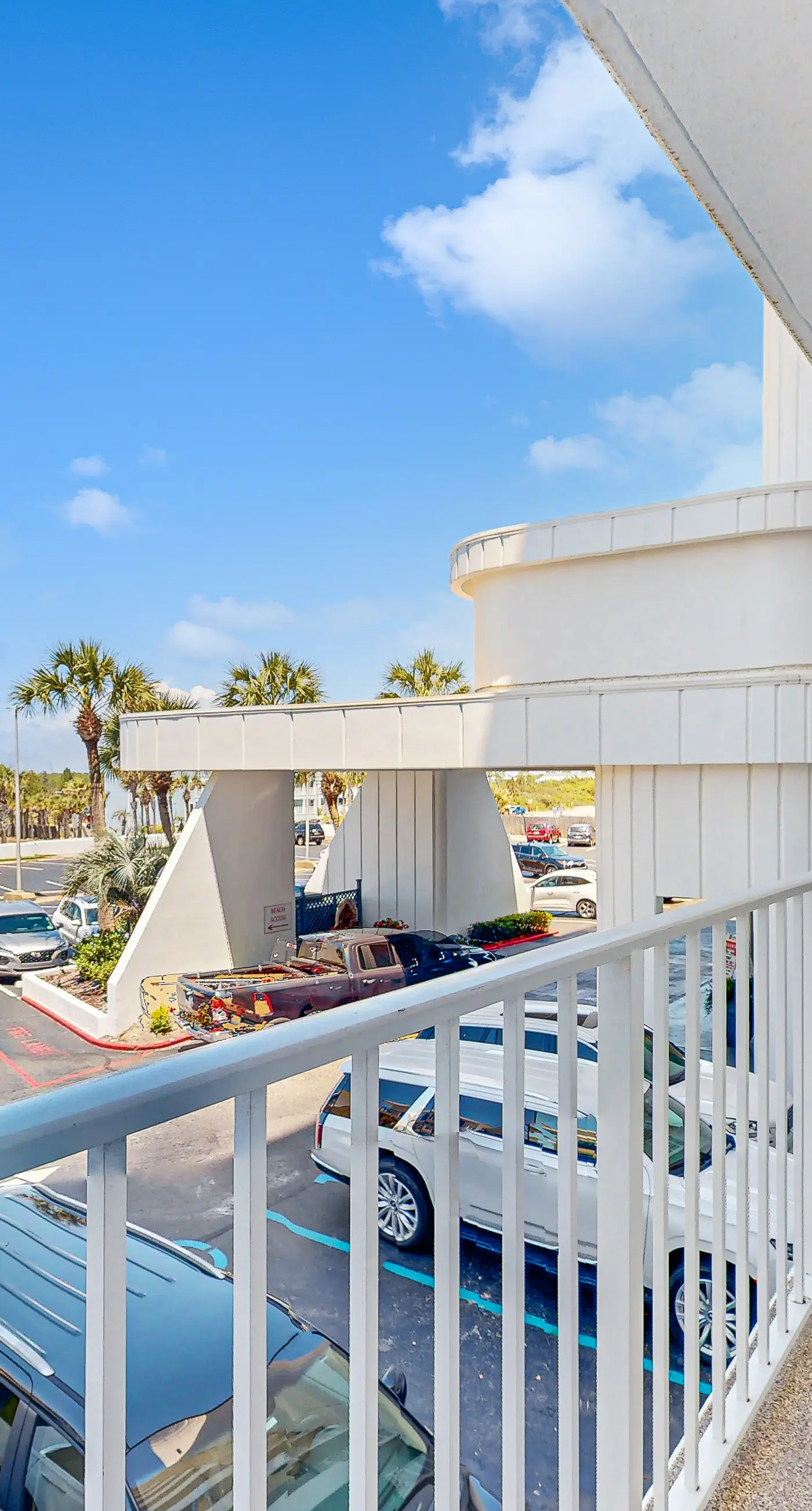 Lovely Condo in Beachfront Resort w/Shared Hot Tub & Pool, Central AC, Free WiFi