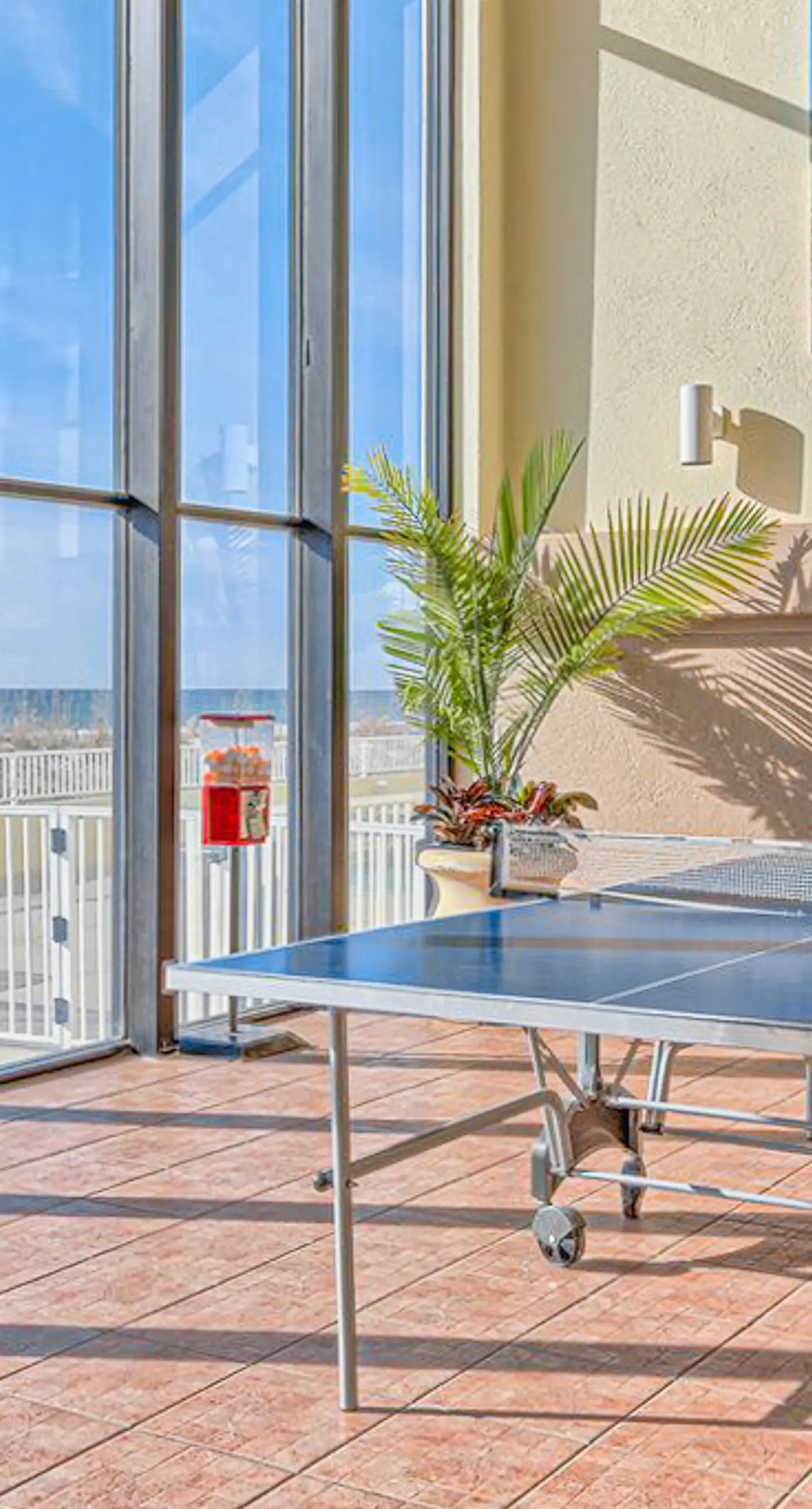 Lovely Condo in Beachfront Resort w/Shared Hot Tub & Pool, Central AC, Free WiFi