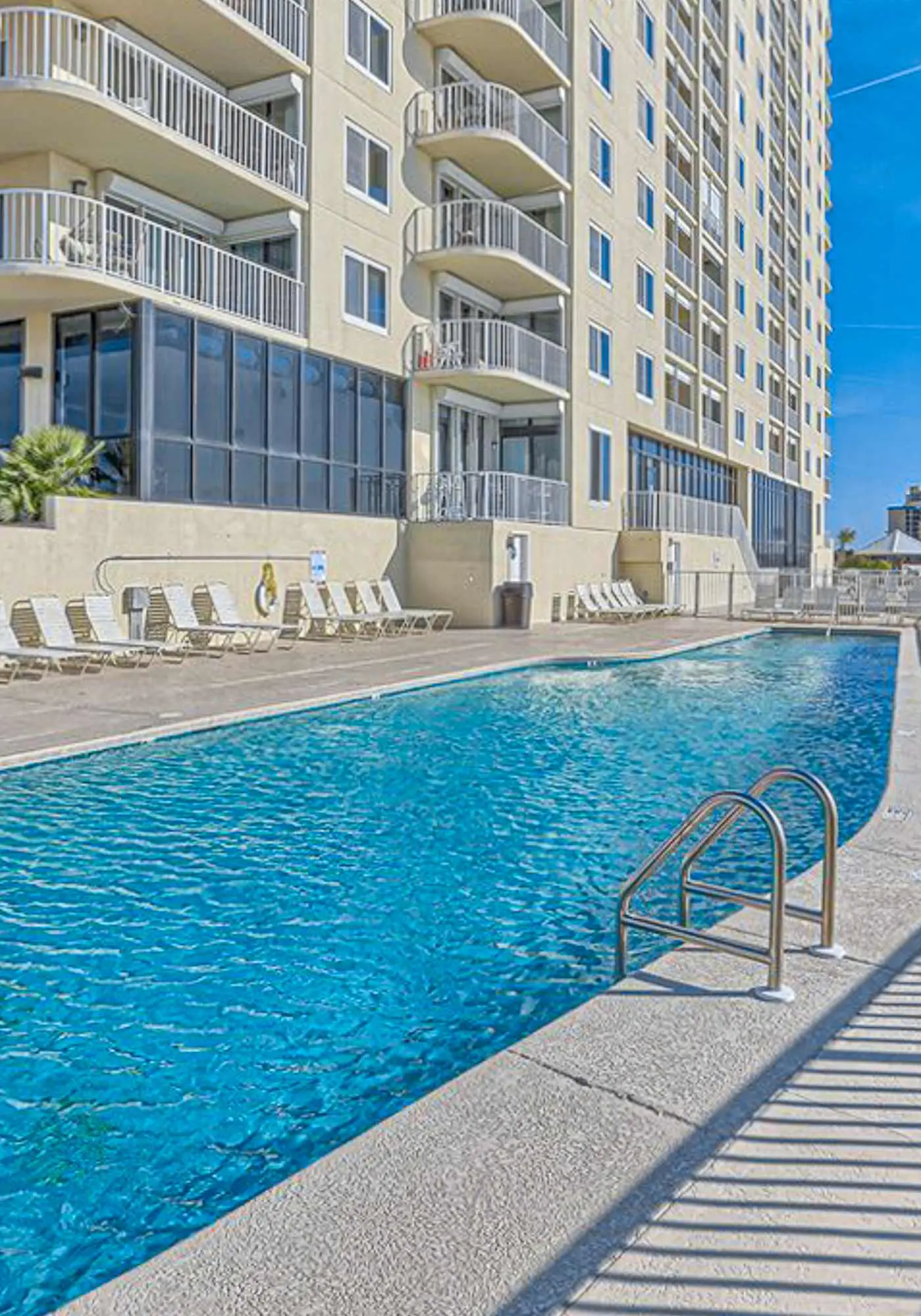 Lovely Condo in Beachfront Resort w/Shared Hot Tub & Pool, Central AC, Free WiFi