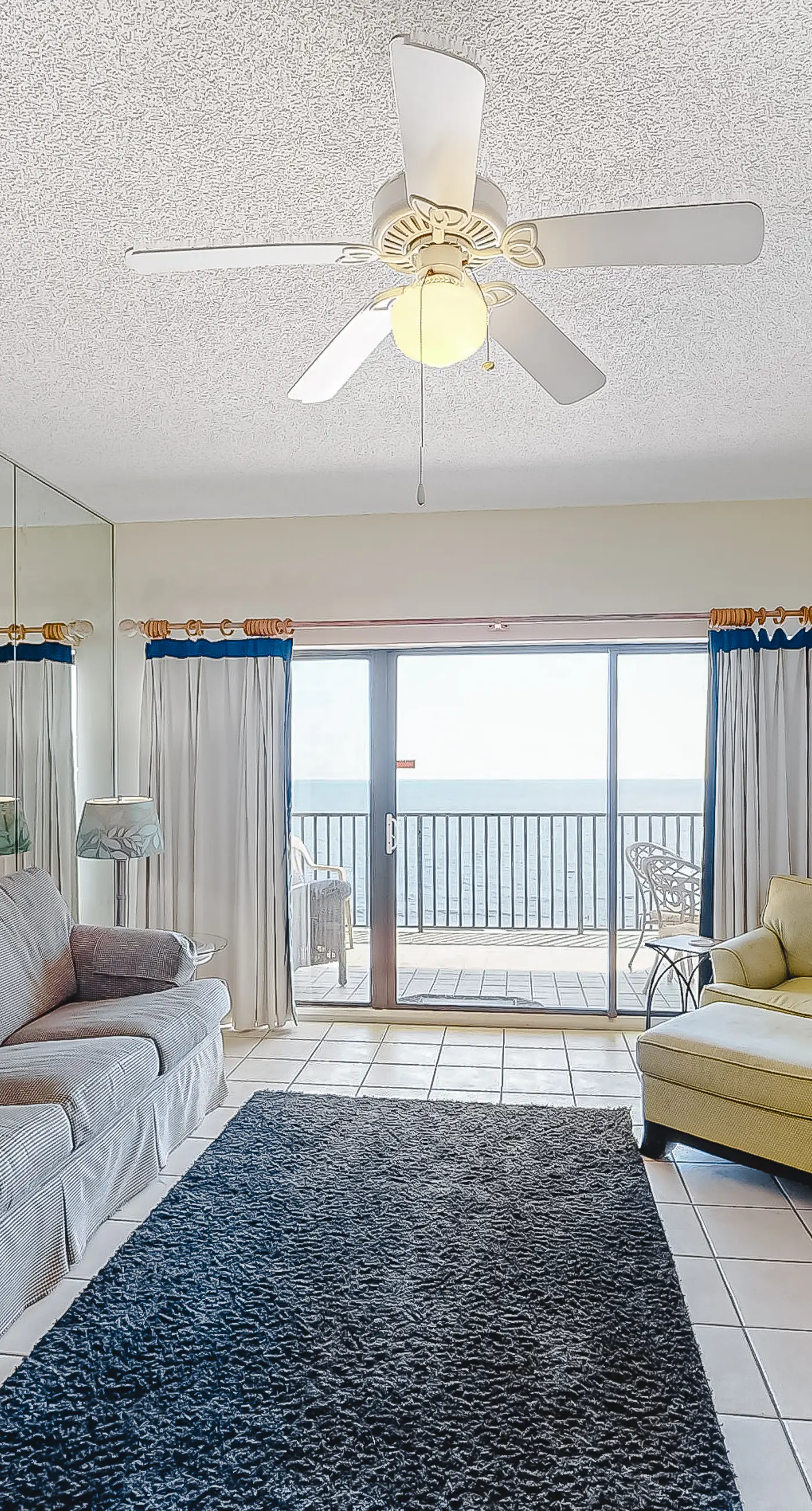 Amazing Seventh-Floor Condo in Beachfront Resort with Free WiFi, Shared Pool