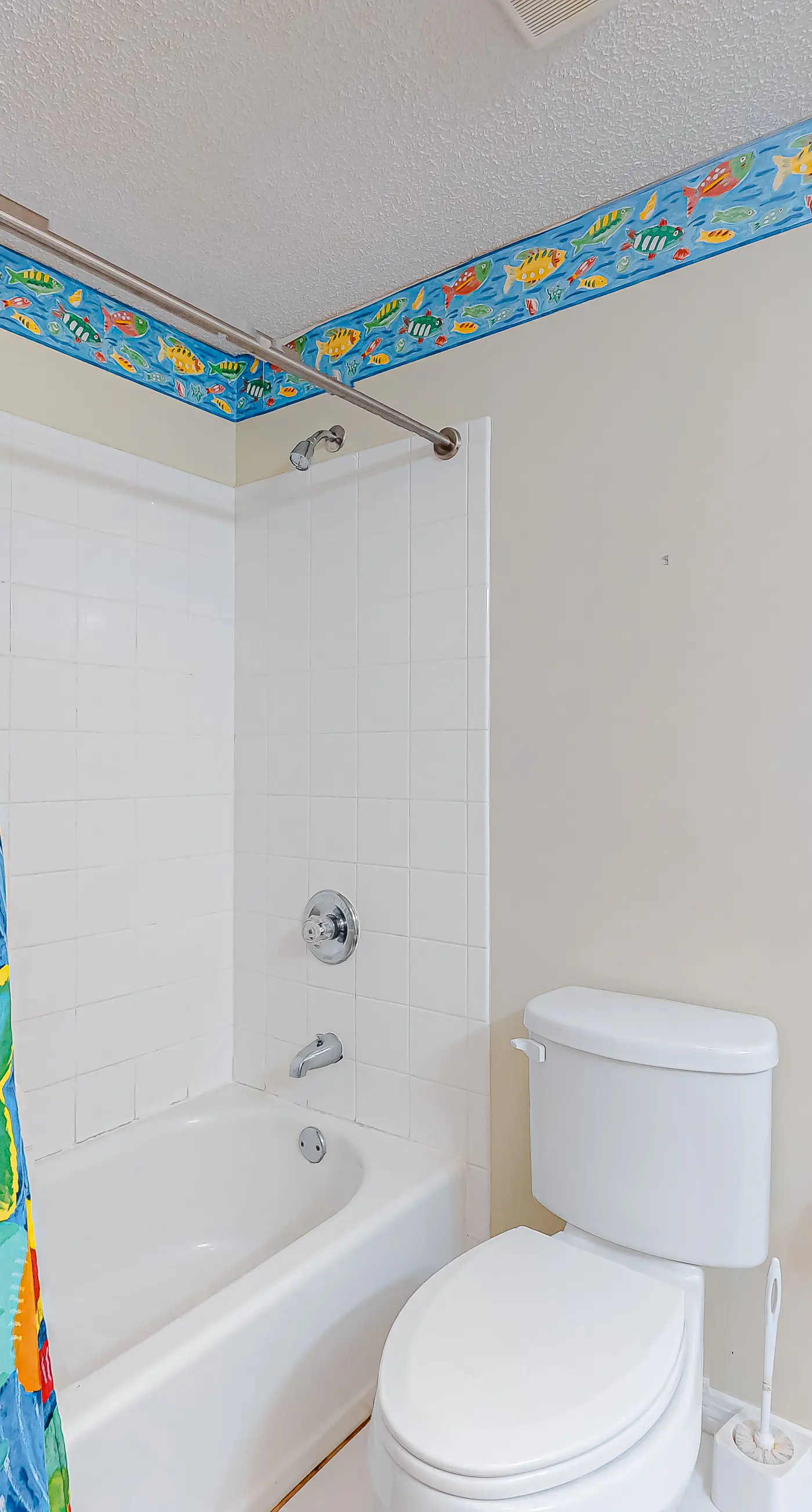 Amazing Seventh-Floor Condo in Beachfront Resort with Free WiFi, Shared Pool