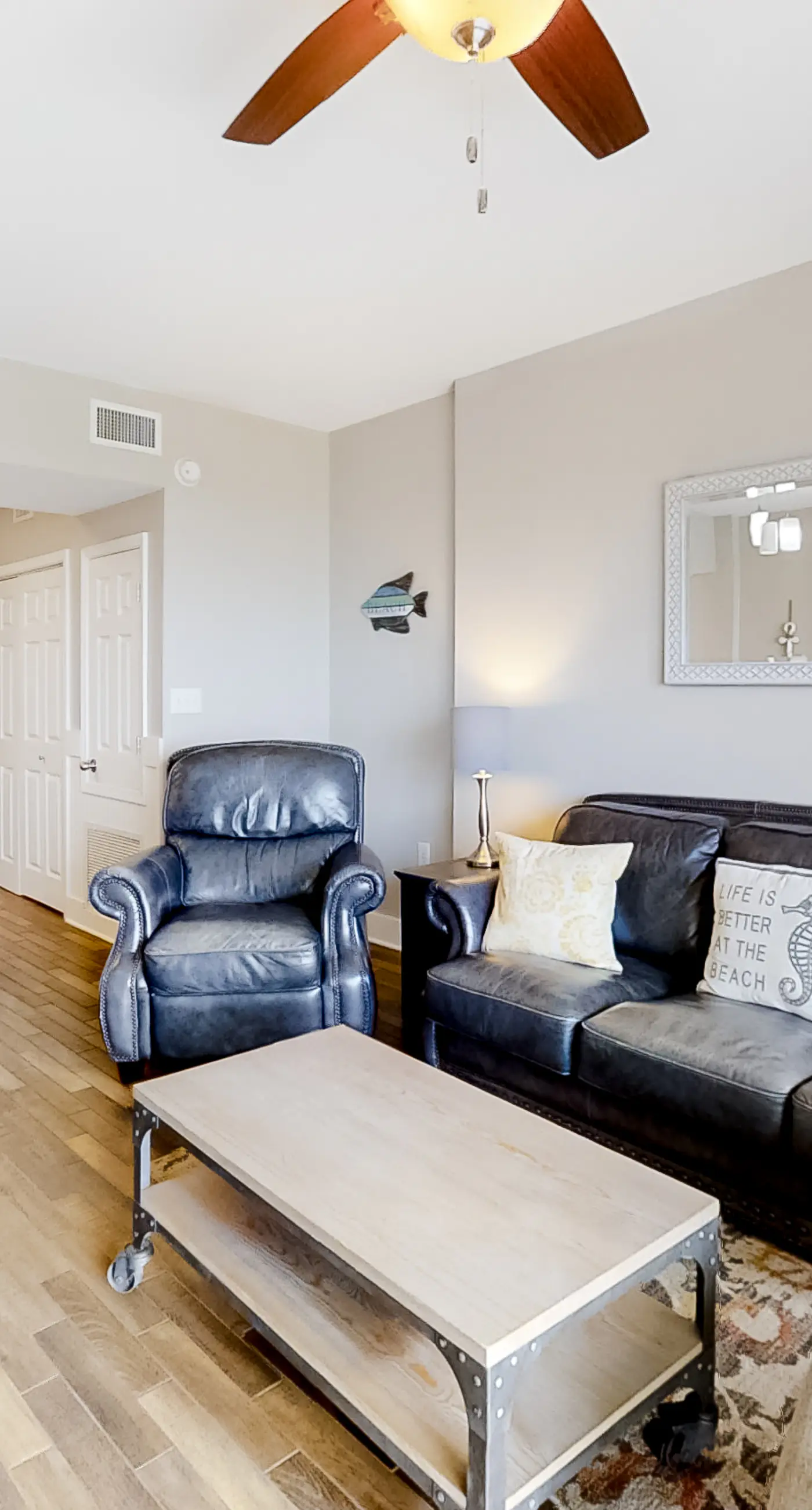 Spacious and Shiny Condo with Shared Pool & Hot Tub, Free WiFi, Central AC