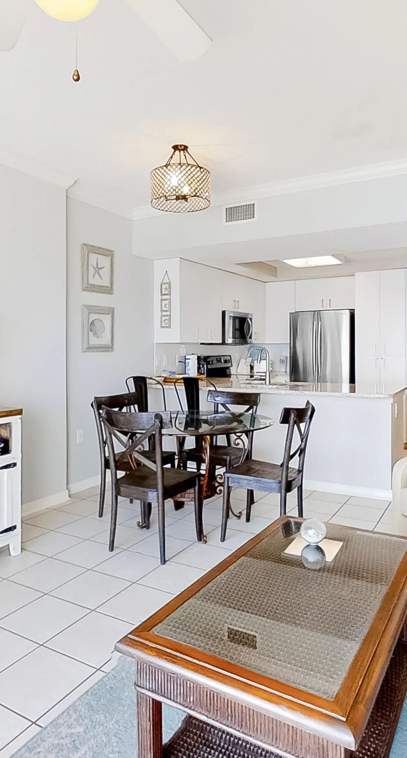 Beautiful Condo in Beachfront Resort w/WiFi, Central AC, Shared Pool & Hot Tub