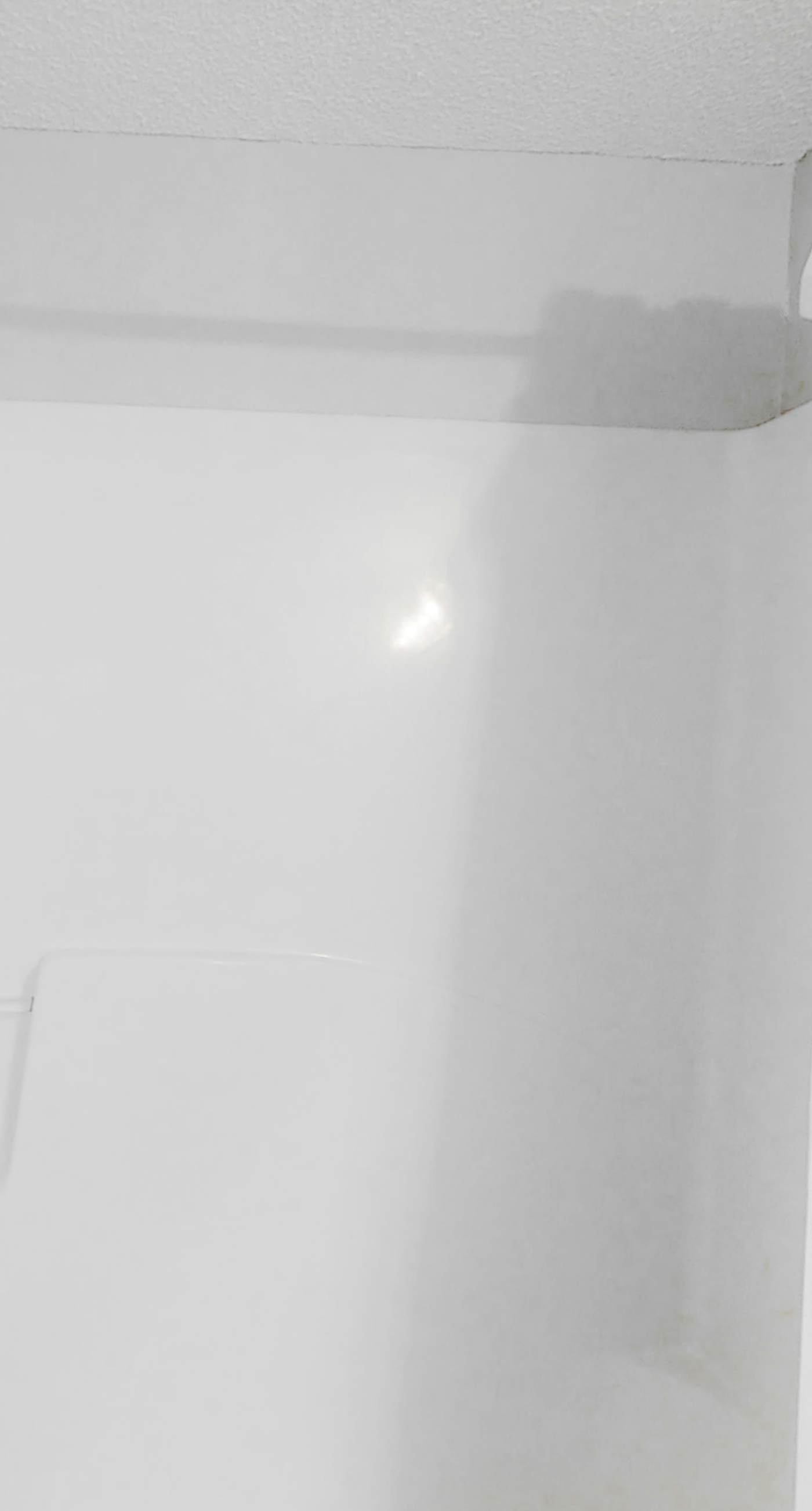 Beachfront Resort Condo Featuring Shared Hot Tub & Pool, Central AC, Free WiFi