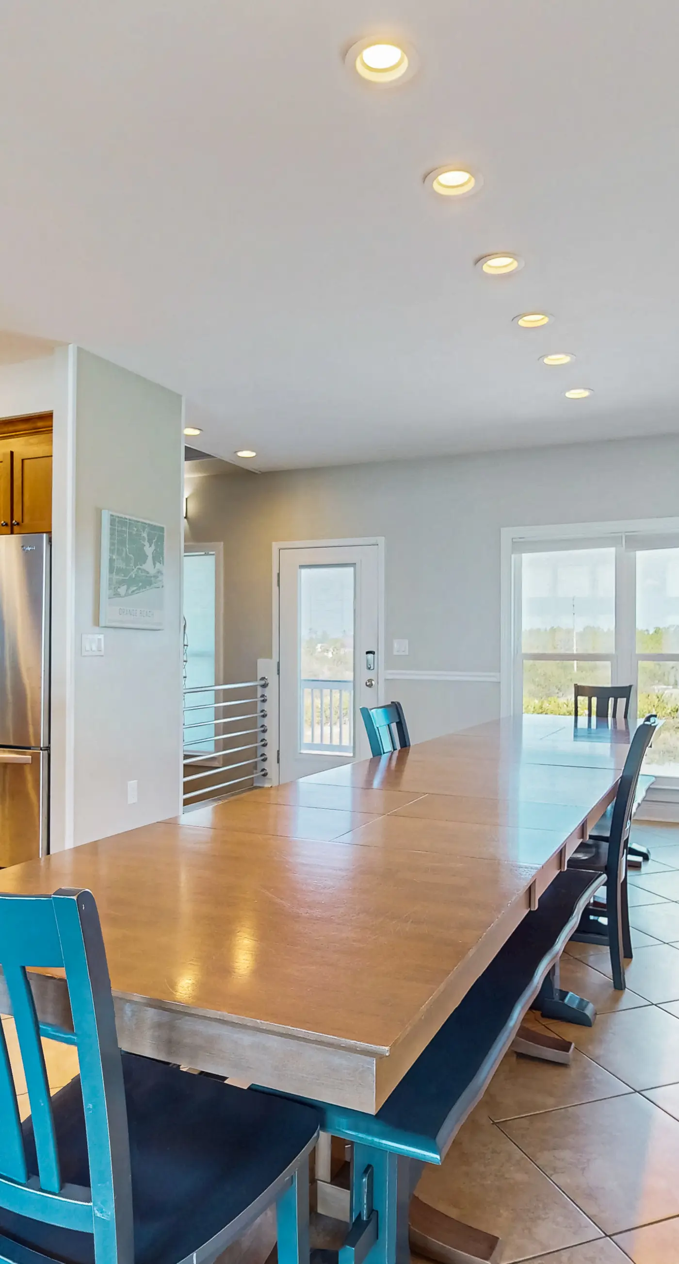 Amazing beachfront oasis with Gulf views, free WiFi, pool, and central AC