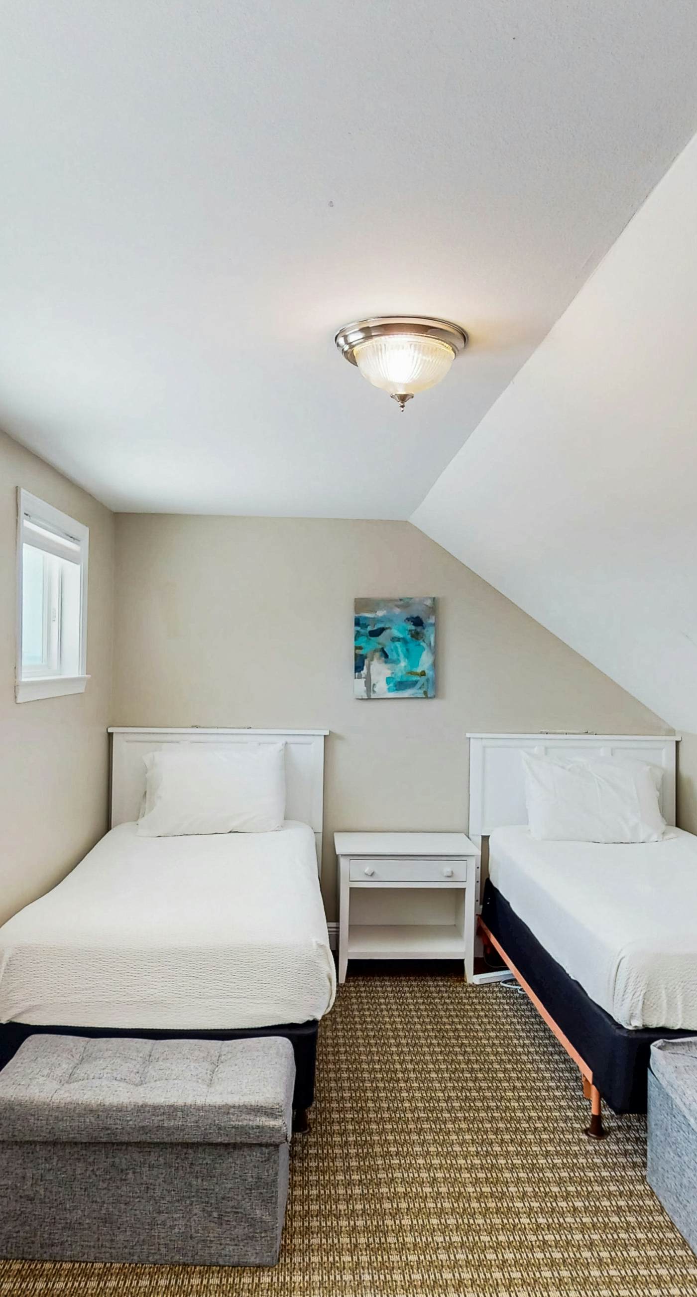 Amazing beachfront oasis with Gulf views, free WiFi, pool, and central AC