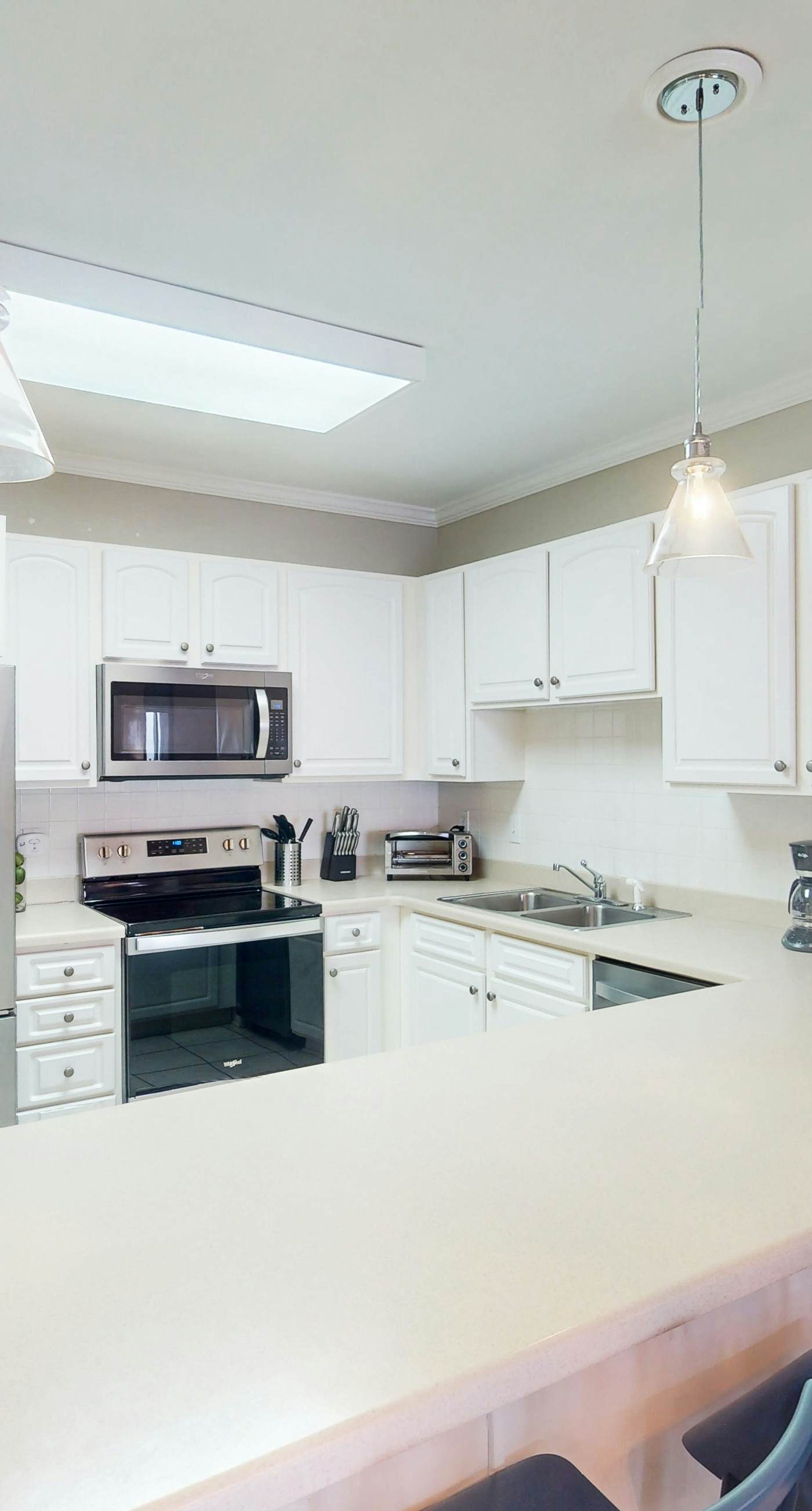 Beachfront at Marlin Key, Dazzling Views, Pool & Private Boardwalk to Sand