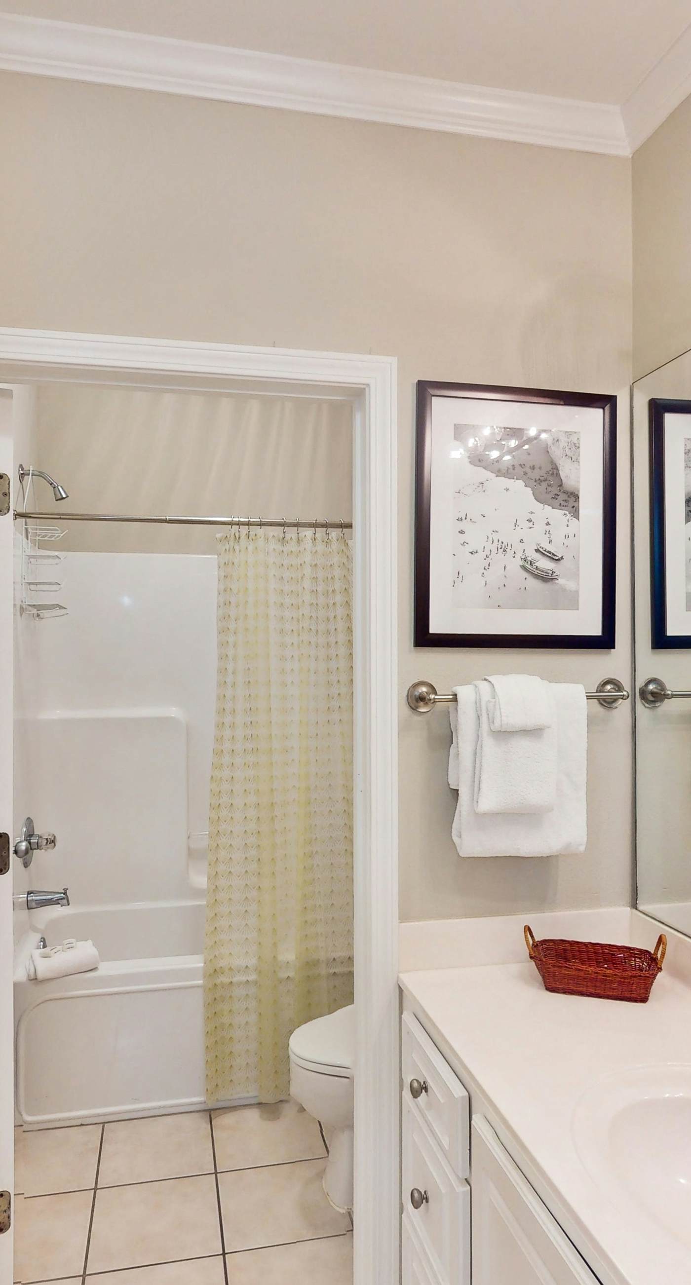 Beachfront at Marlin Key, Dazzling Views, Pool & Private Boardwalk to Sand