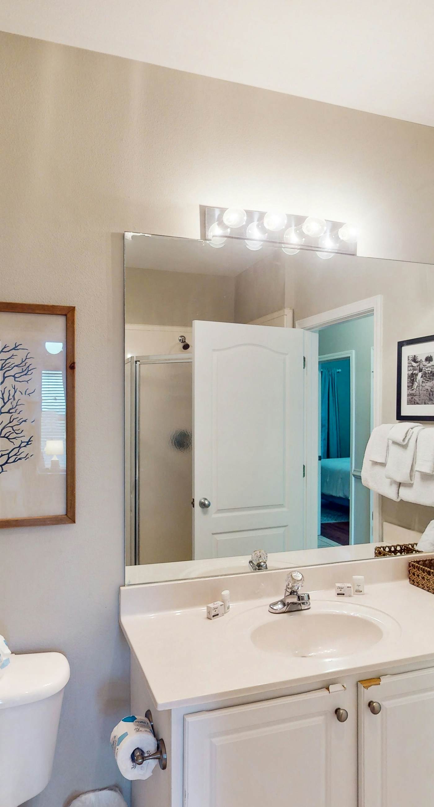 Beachfront at Marlin Key, Dazzling Views, Pool & Private Boardwalk to Sand