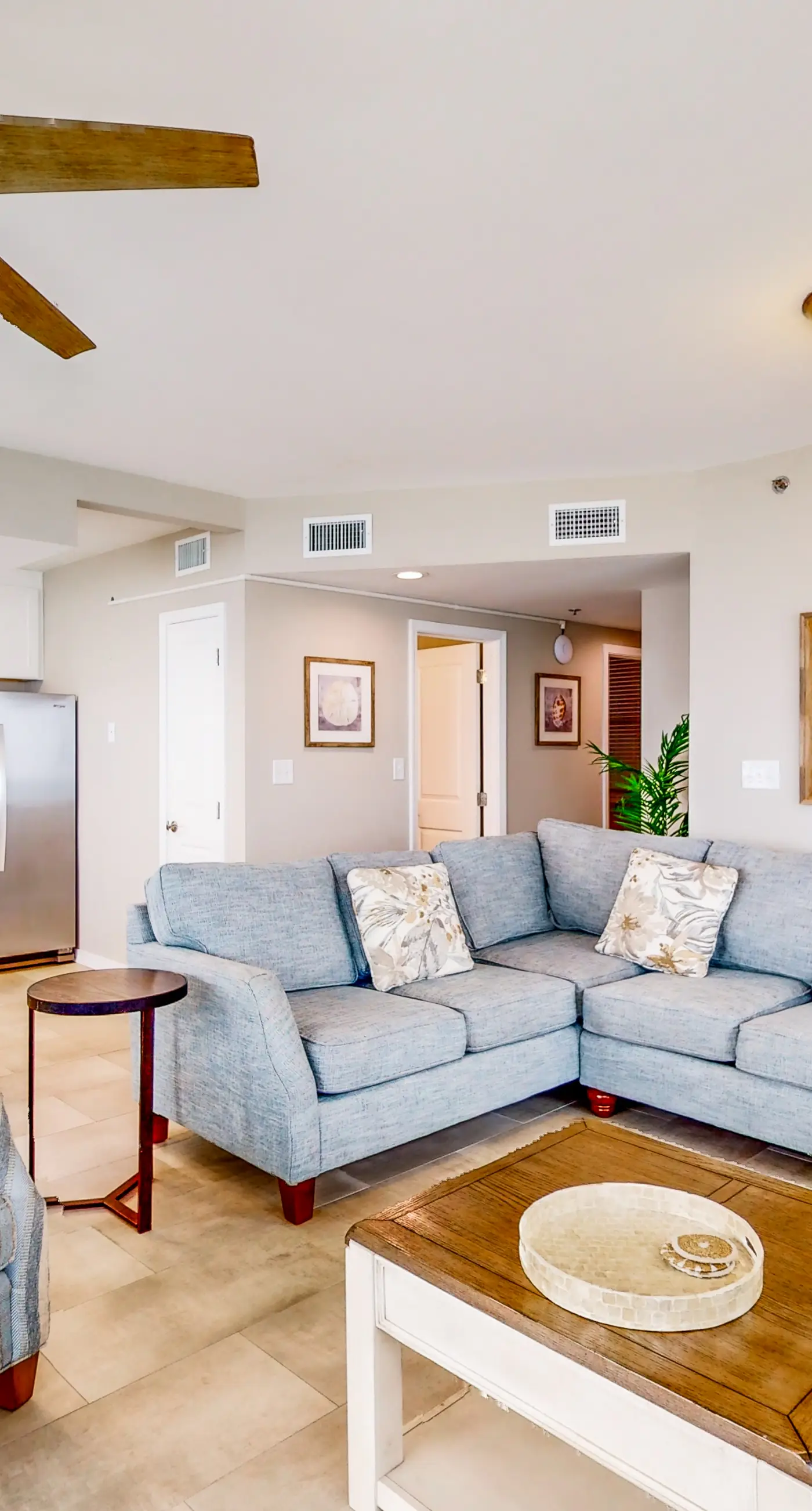 Beachfront corner condo with Gulf-view balcony, pool & beach access