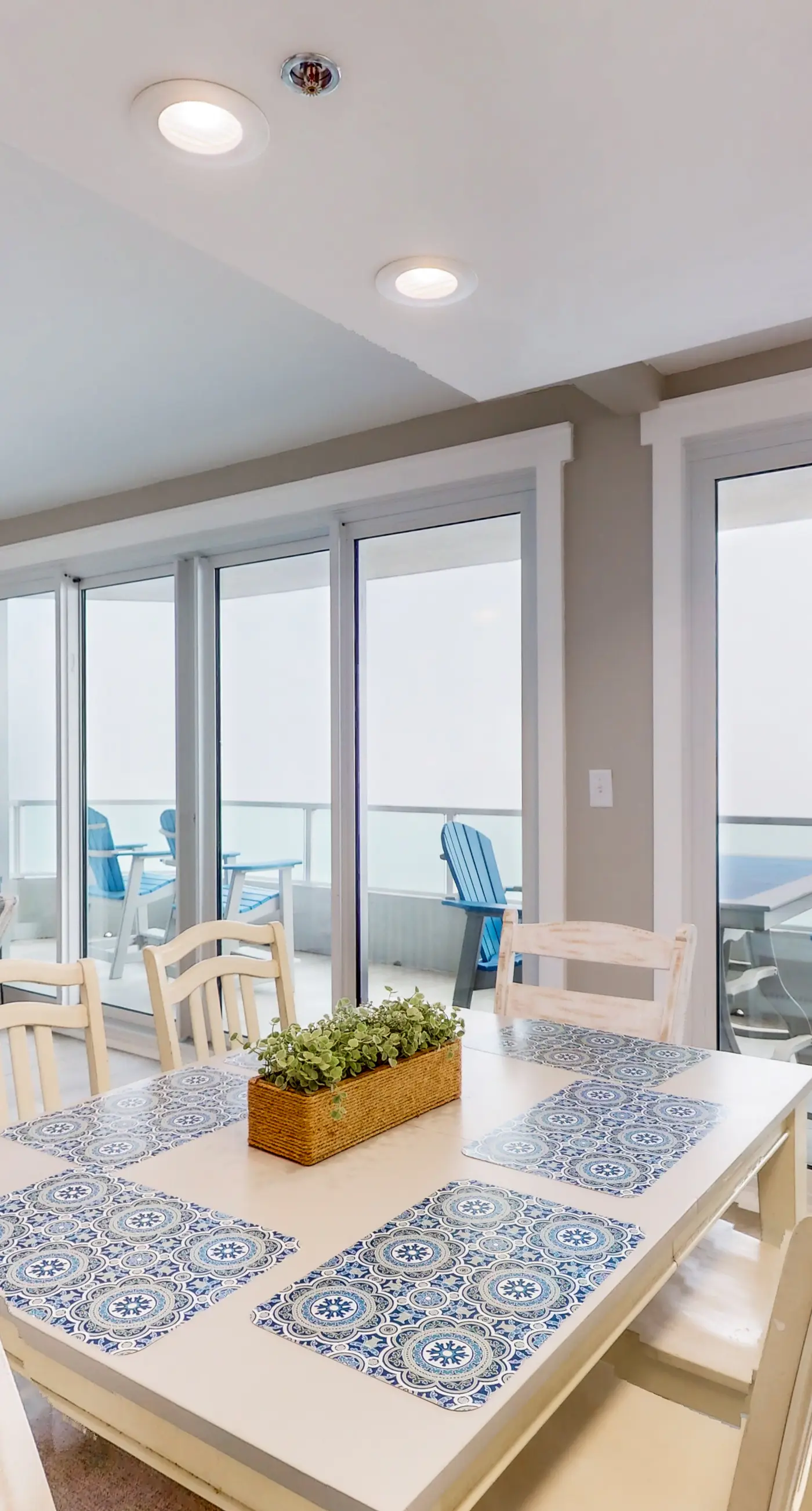 Beachfront corner condo with Gulf-view balcony, pool & beach access