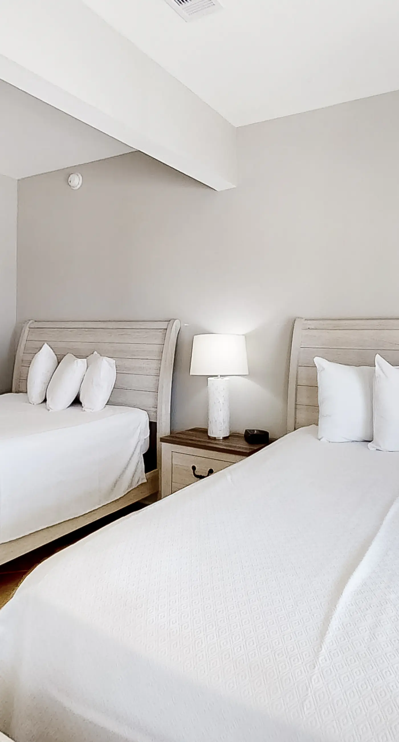 Spacious beachfront home with large balconies & pool access