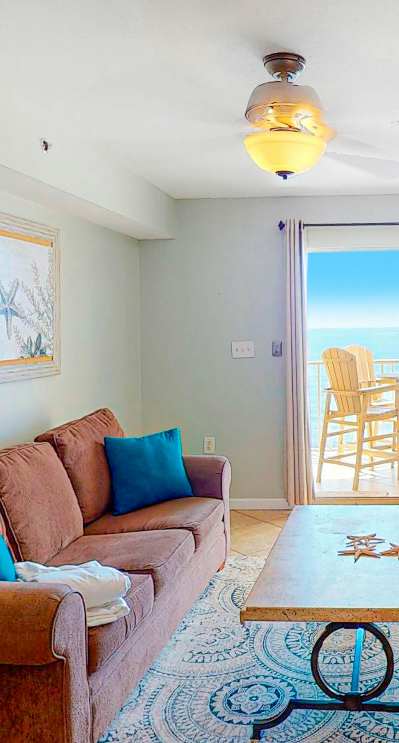 Gulf-front condo with beach access, private balcony, hot tub, pools & BBQ