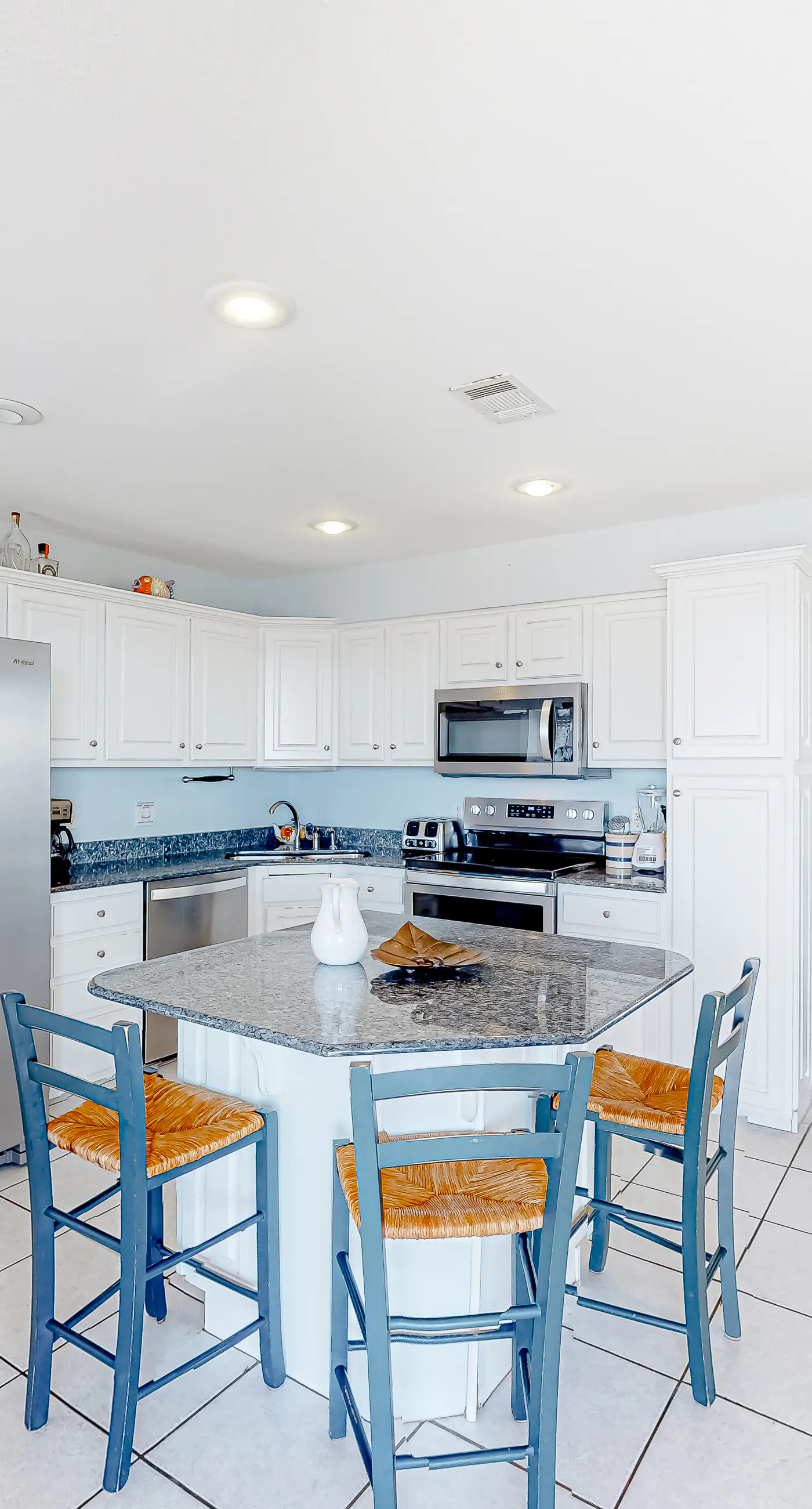 Beachfront home with gorgeous Gulf view, boardwalk, 3 decks & pool access