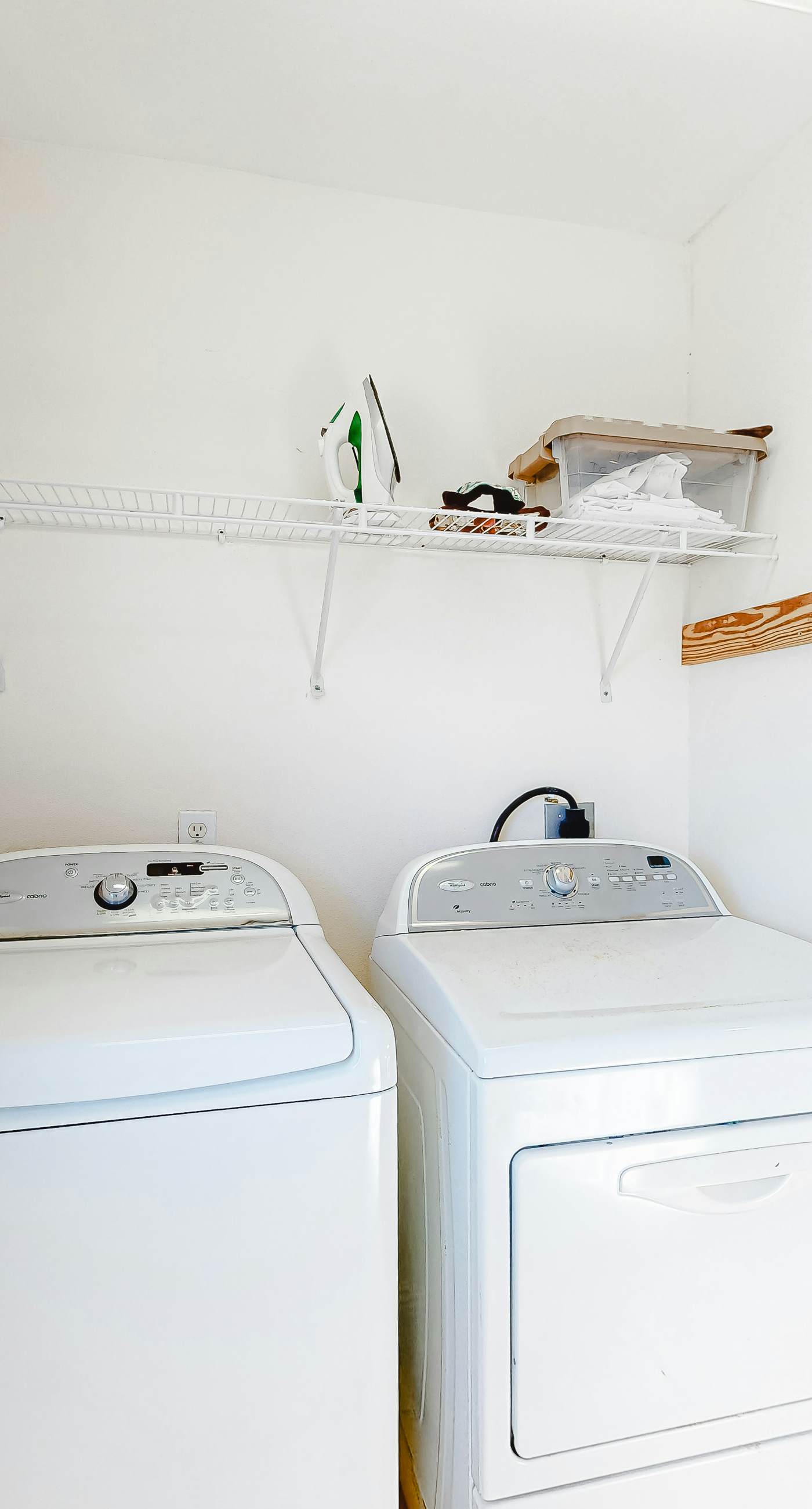 Beachfront home with gorgeous Gulf view, boardwalk, 3 decks & pool access