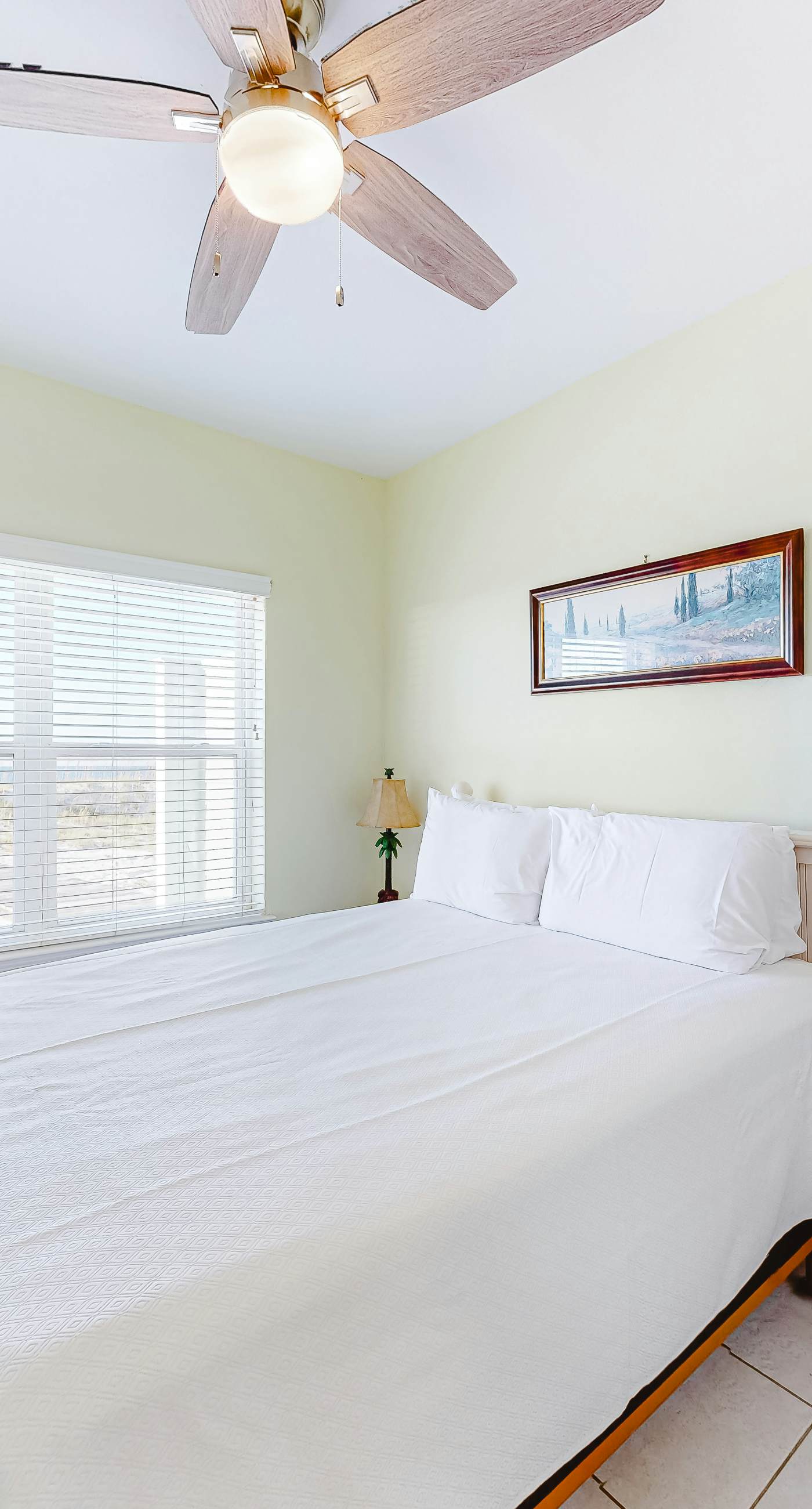 Beachfront home with gorgeous Gulf view, boardwalk, 3 decks & pool access