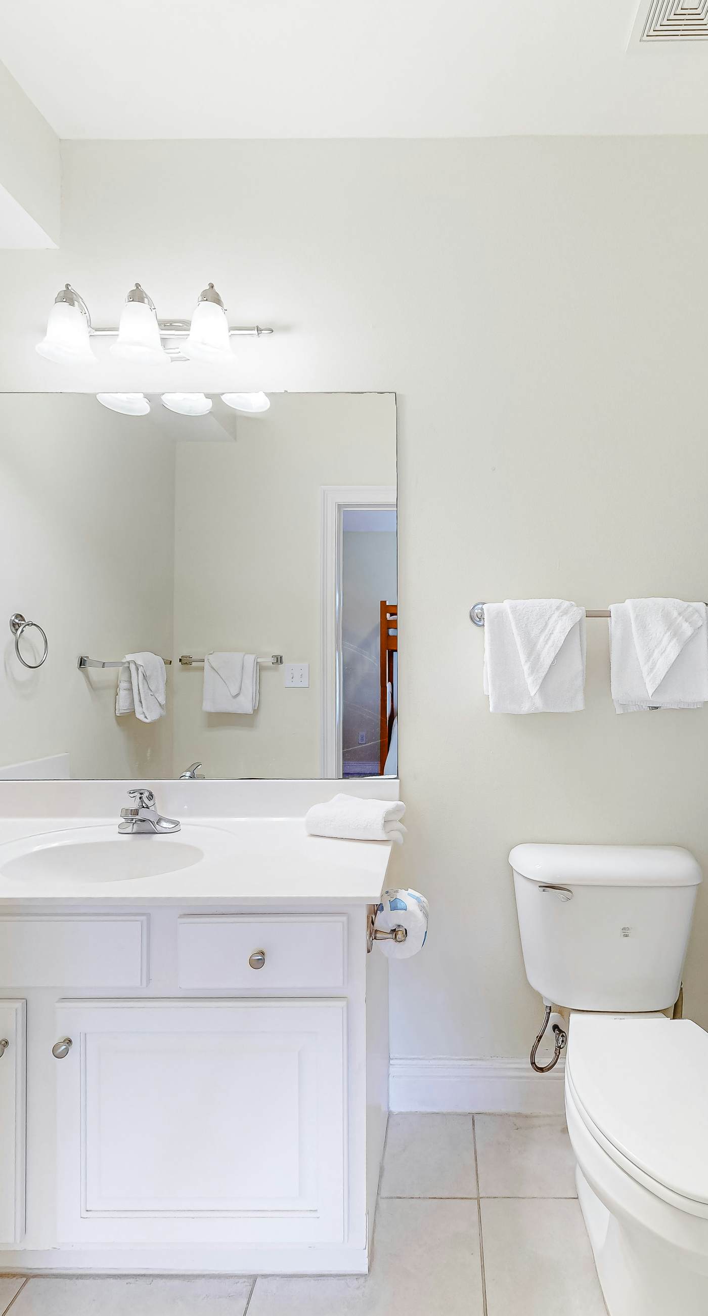 Beachfront home with gorgeous Gulf view, boardwalk, 3 decks & pool access