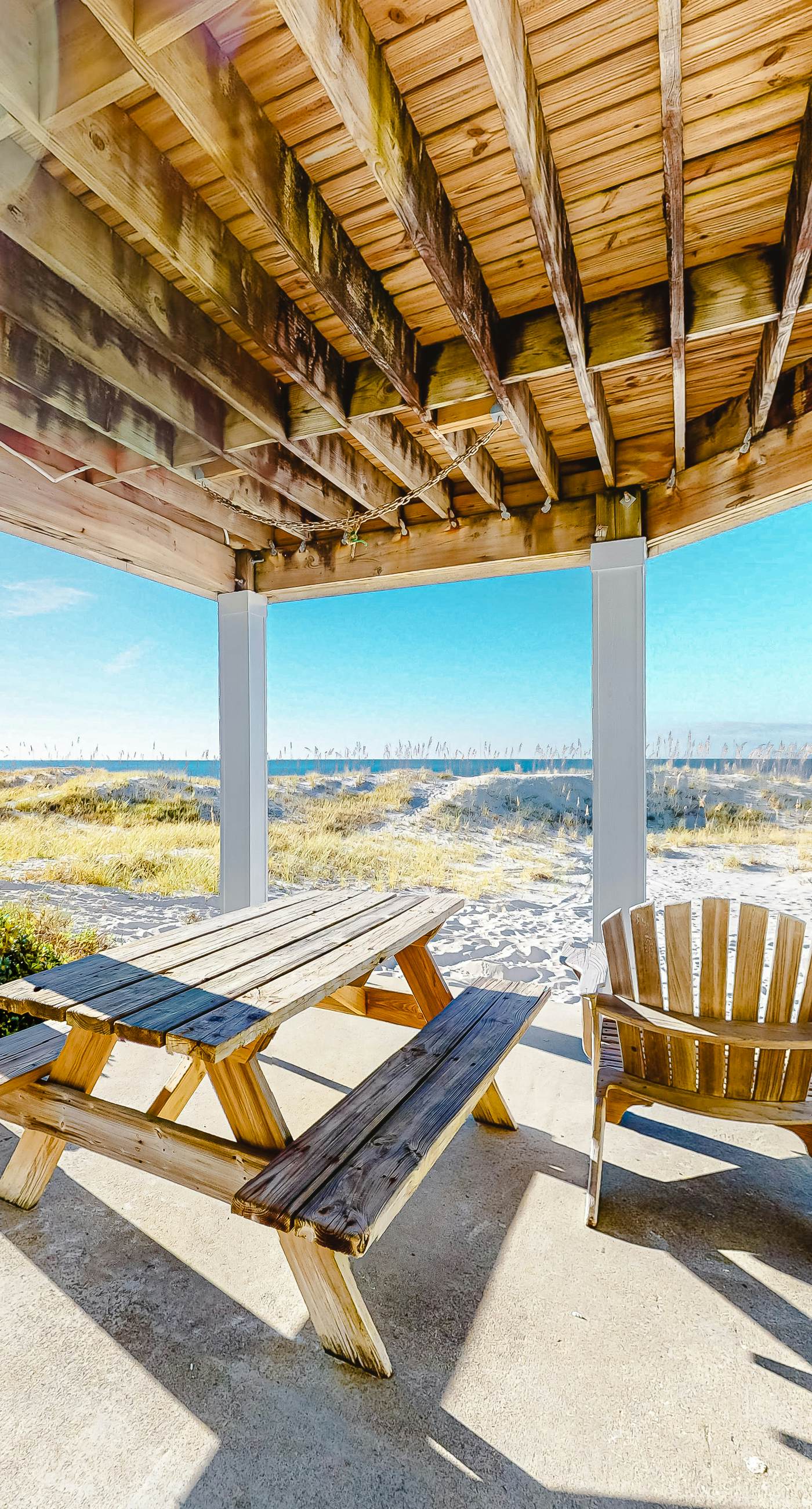 Beachfront home with gorgeous Gulf view, boardwalk, 3 decks & pool access