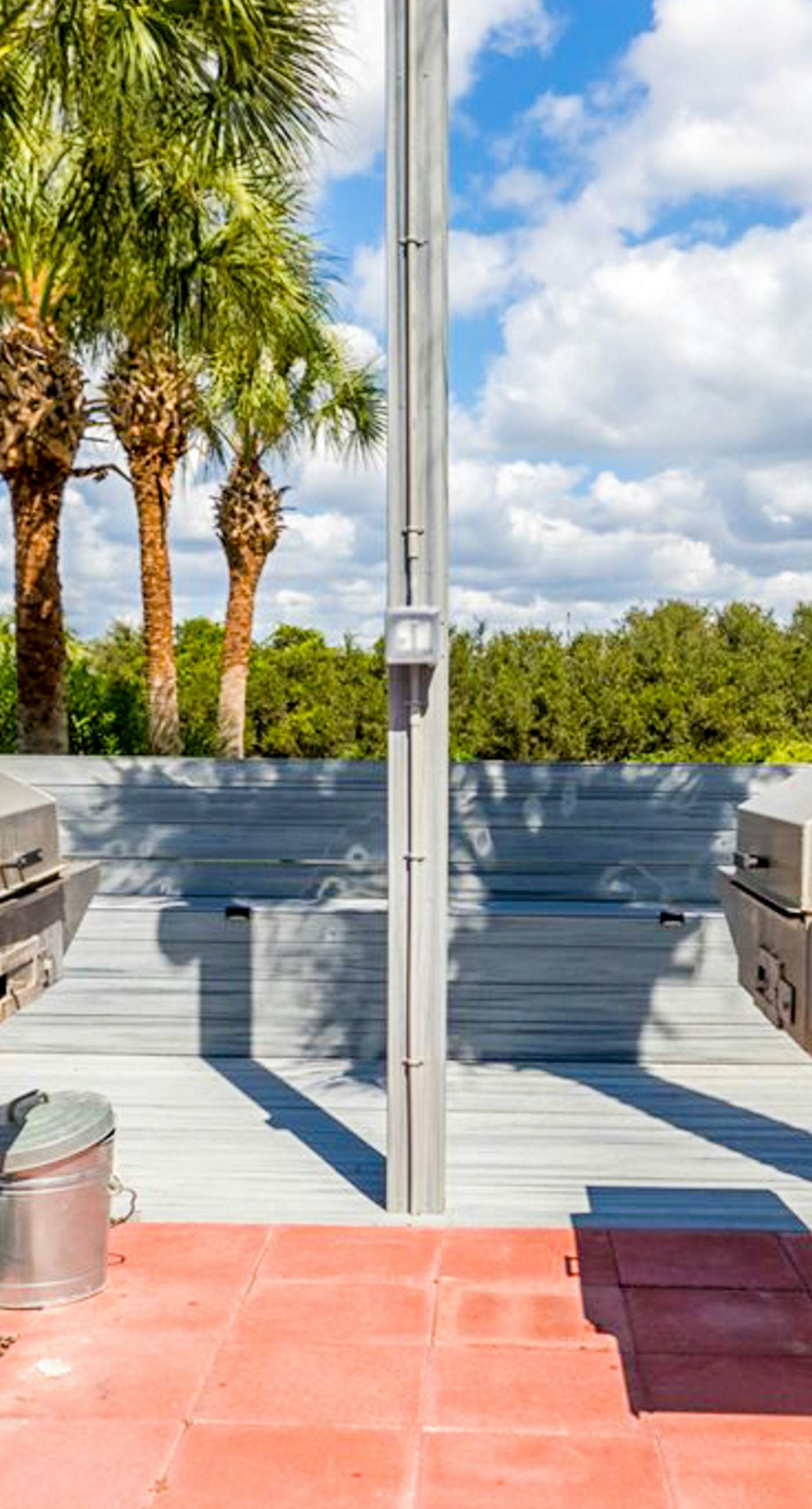 Beachfront home with gorgeous Gulf view, boardwalk, 3 decks & pool access