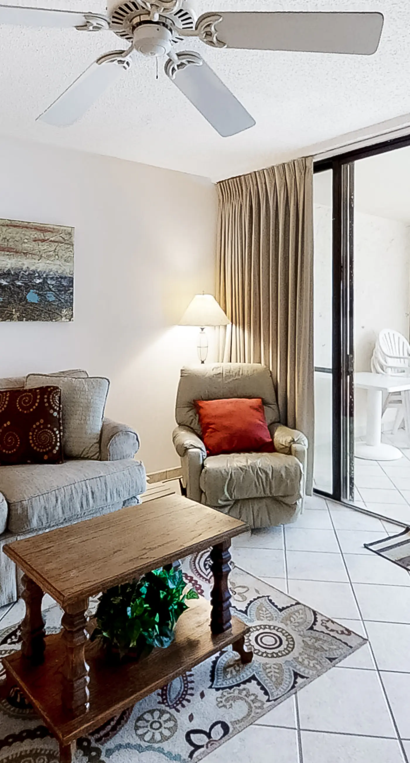 Gulf-Front Condo w Balcony, Great Beach Views & Shared Pools