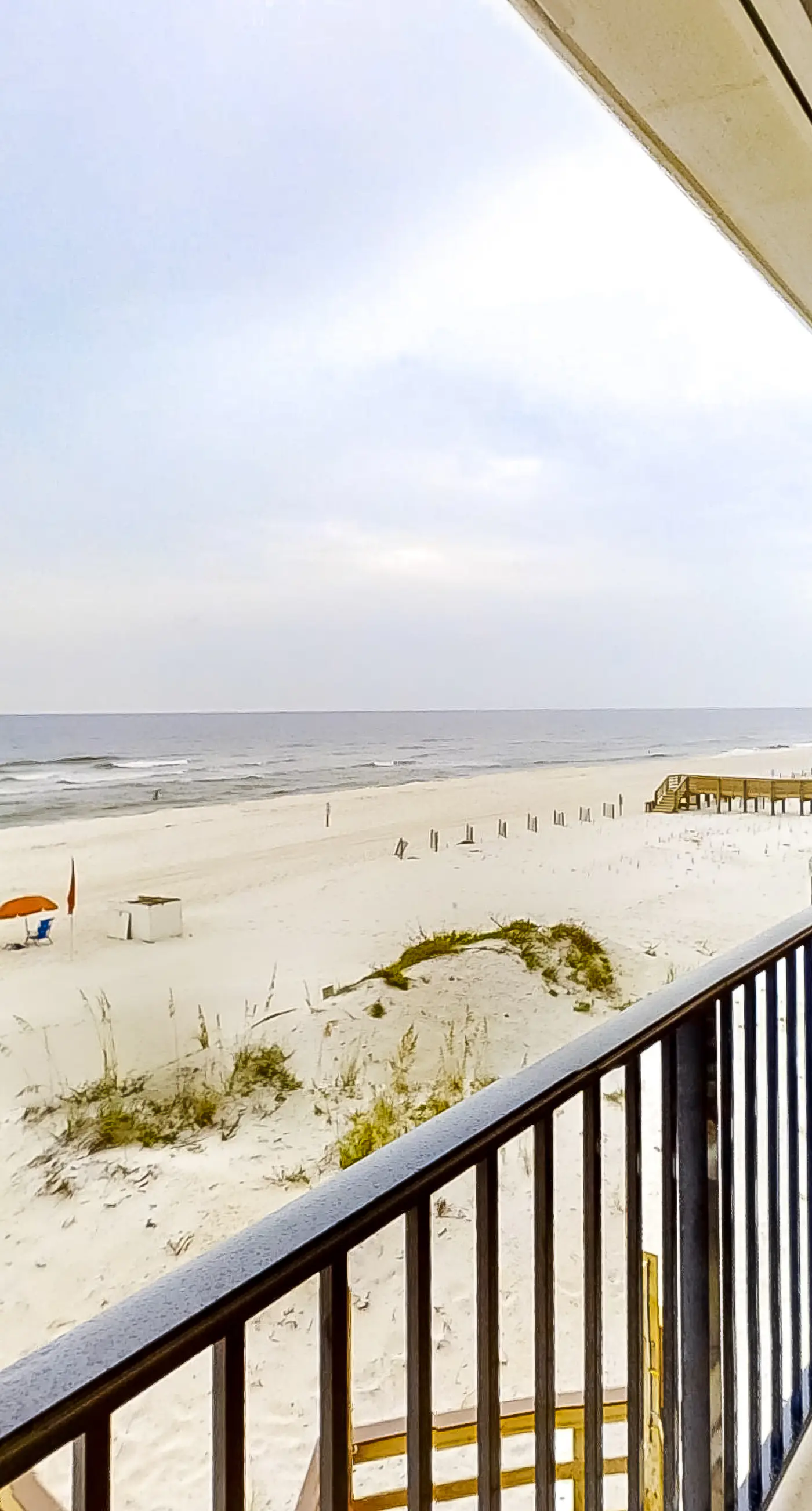 Gulf-Front Condo w Balcony, Great Beach Views & Shared Pools