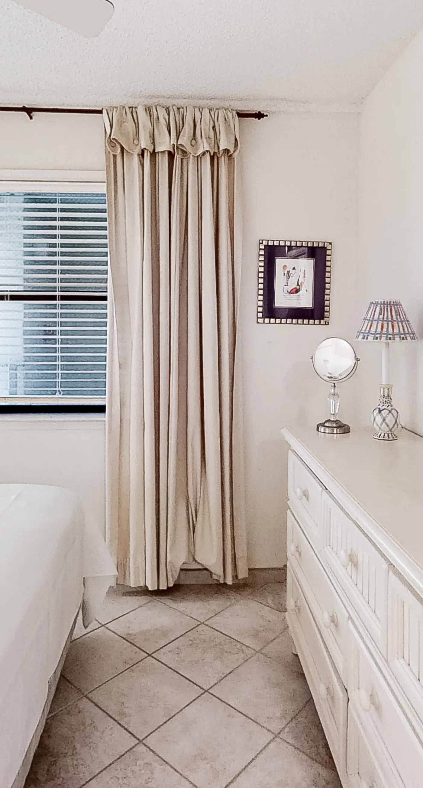 Gulf-Front Condo w Balcony, Great Beach Views & Shared Pools