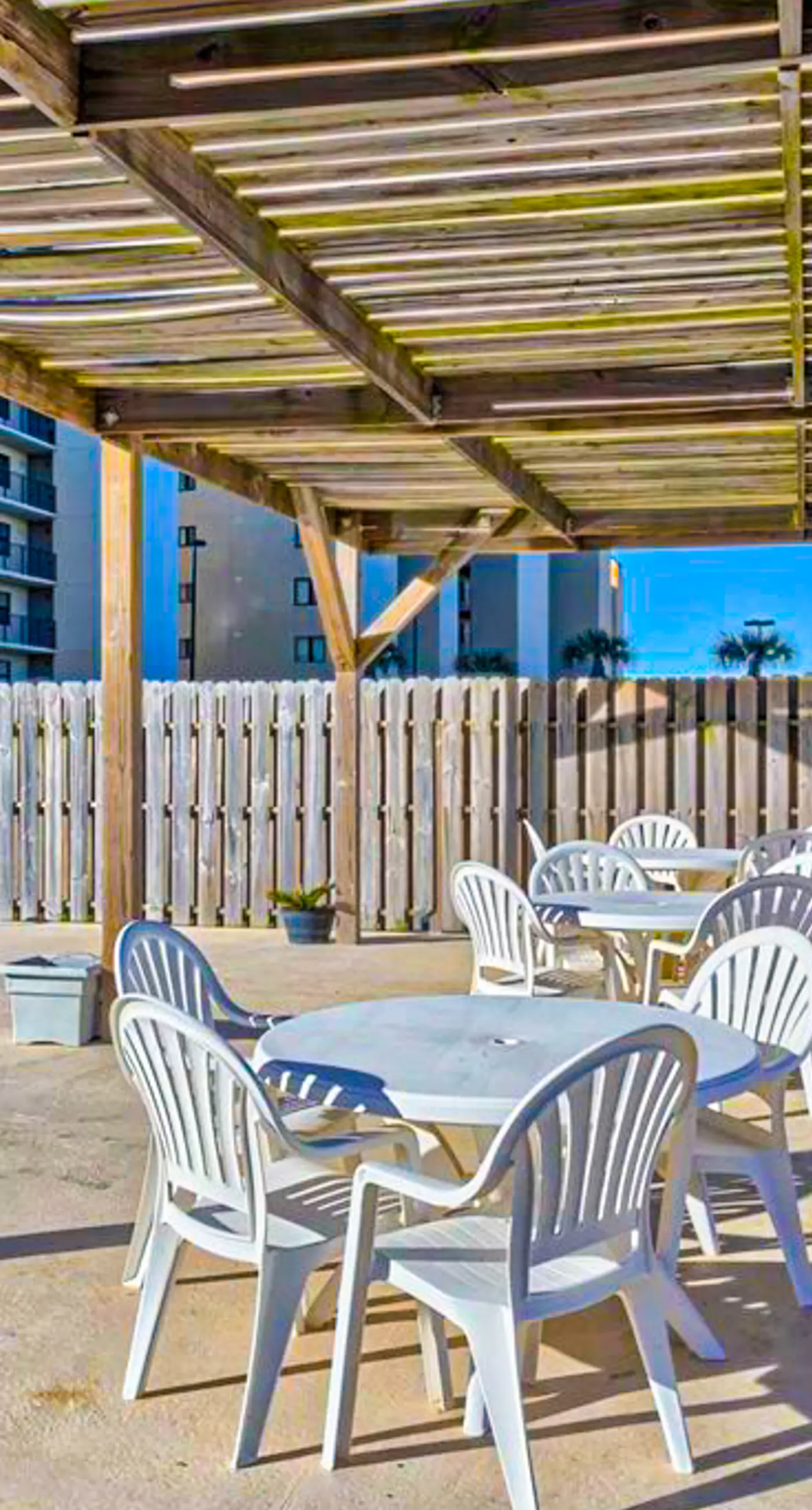 Gulf-Front Condo w Balcony, Great Beach Views & Shared Pools