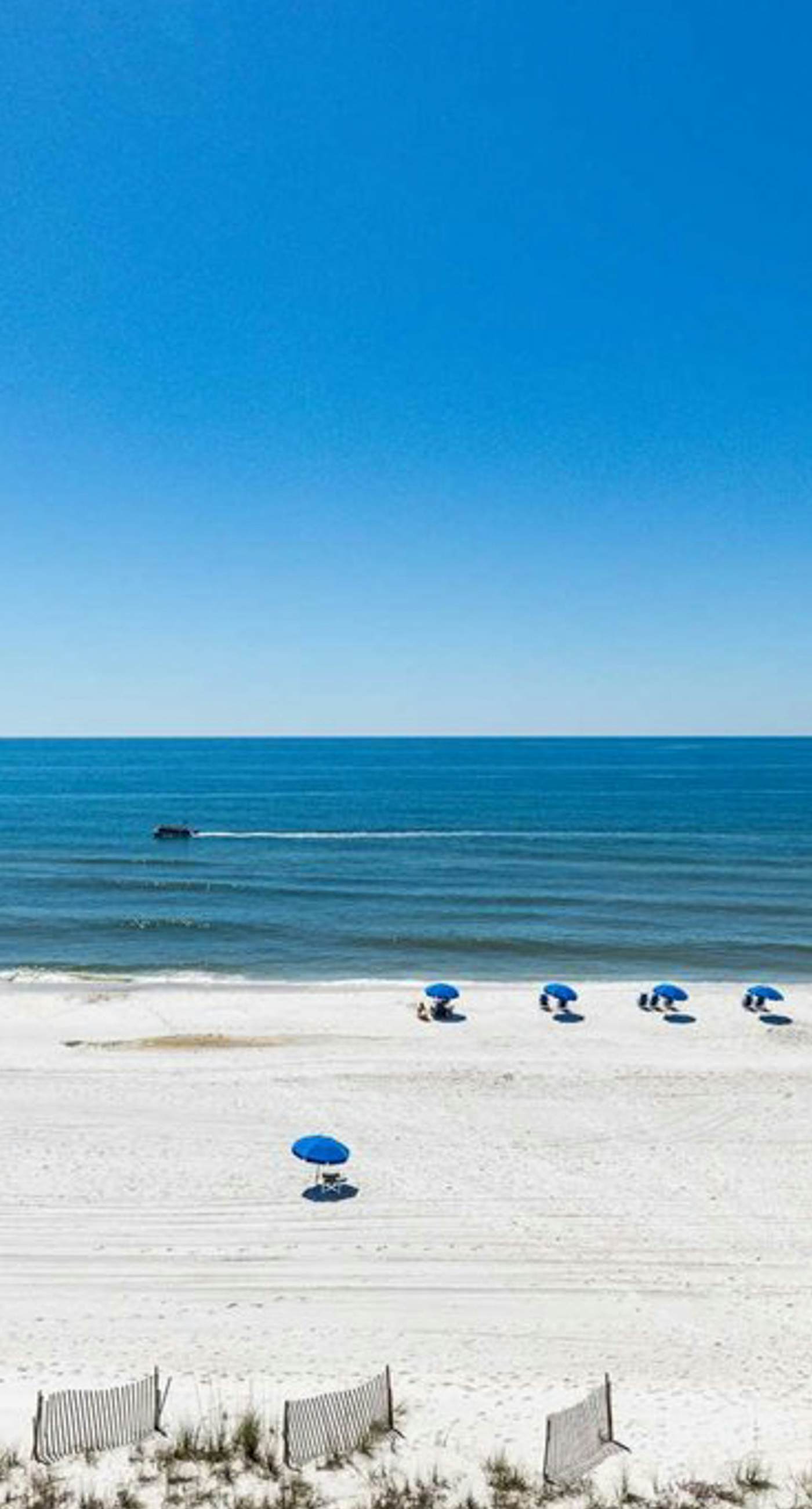 Beachfront Condo with Gorgeous Gulf View, Balcony & Shared Pools