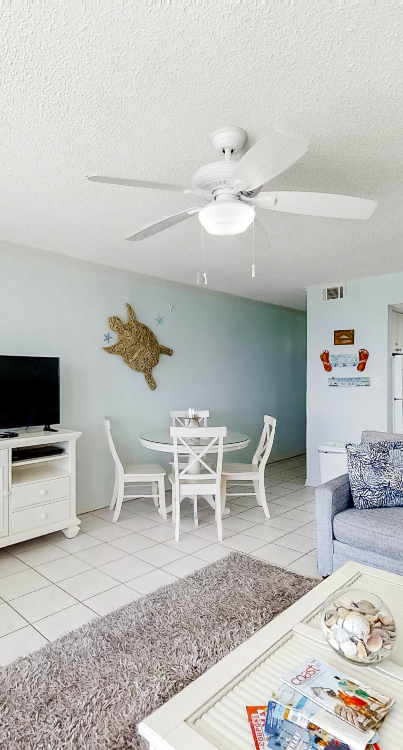 Beachfront Condo with Gorgeous Gulf View, Balcony & Shared Pools