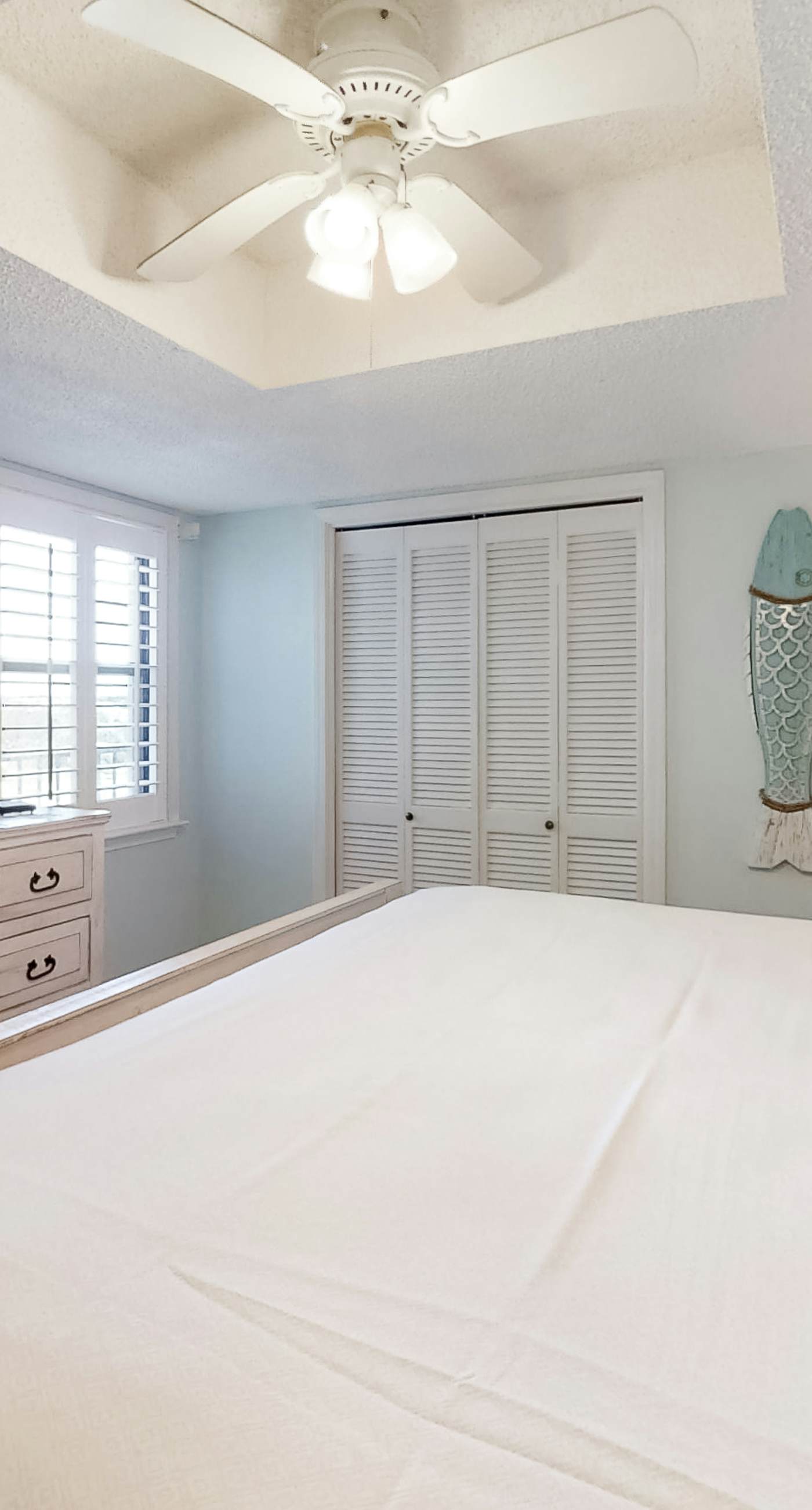 Beachfront Condo with Gorgeous Gulf View, Balcony & Shared Pools