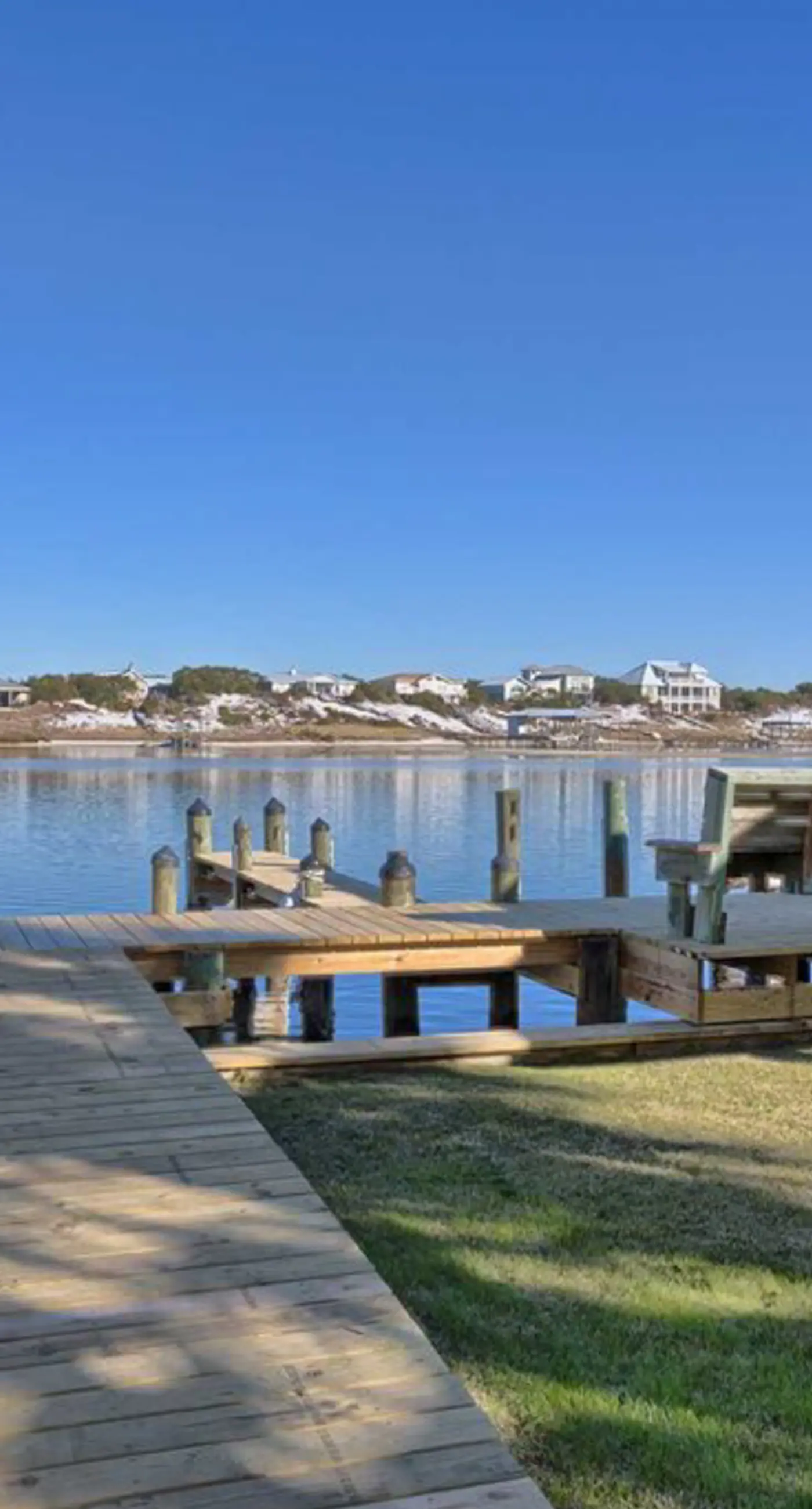 Beachfront Condo with Gorgeous Gulf View, Balcony & Shared Pools