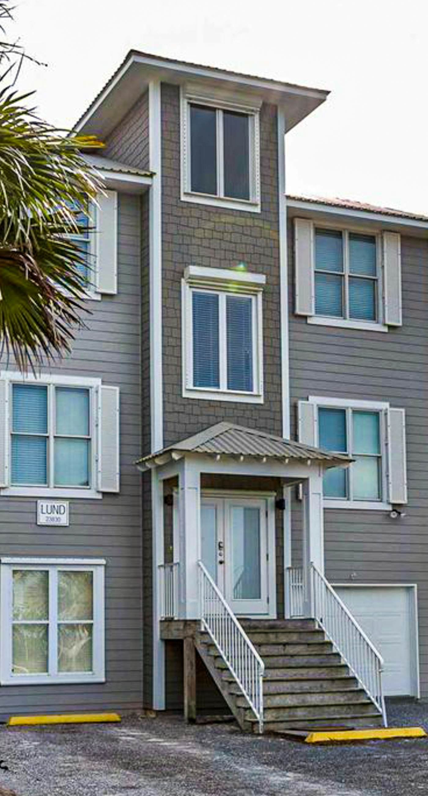 Spacious beachfront home with Gulf-view decks, boardwalk, & pool