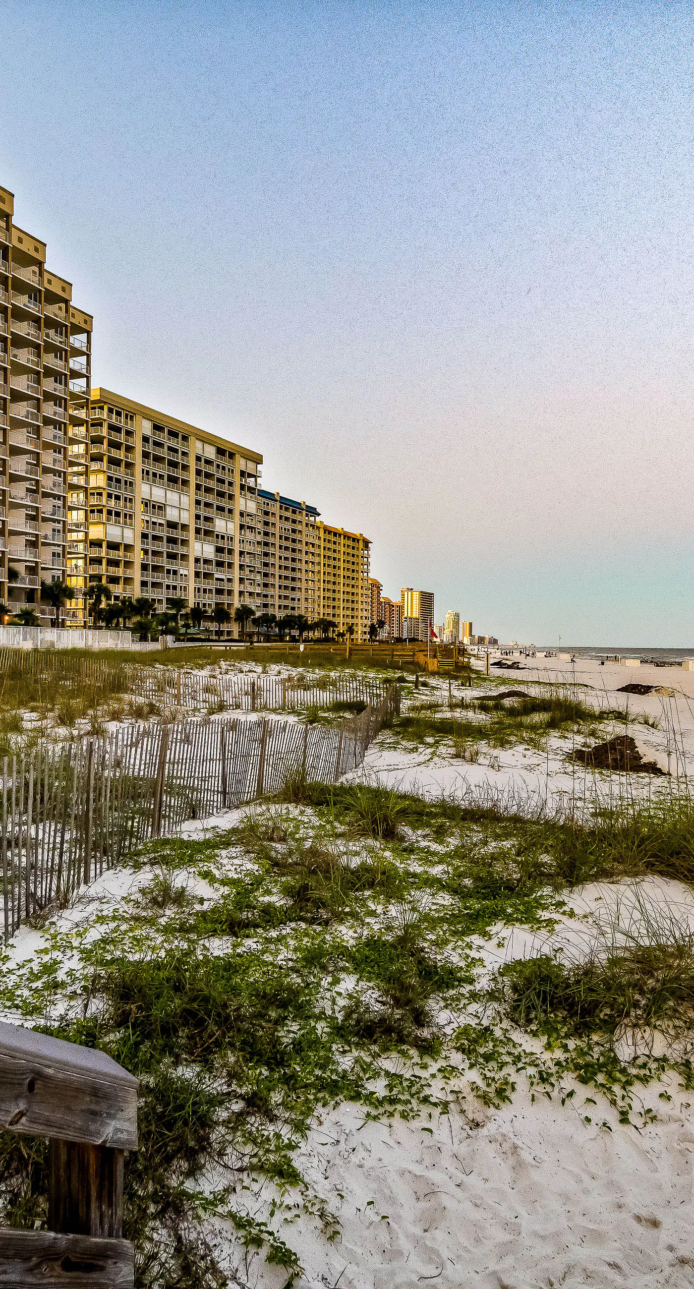 Gulf-front condo with shaded deck, AC, pools, hot tub, tennis & Gym