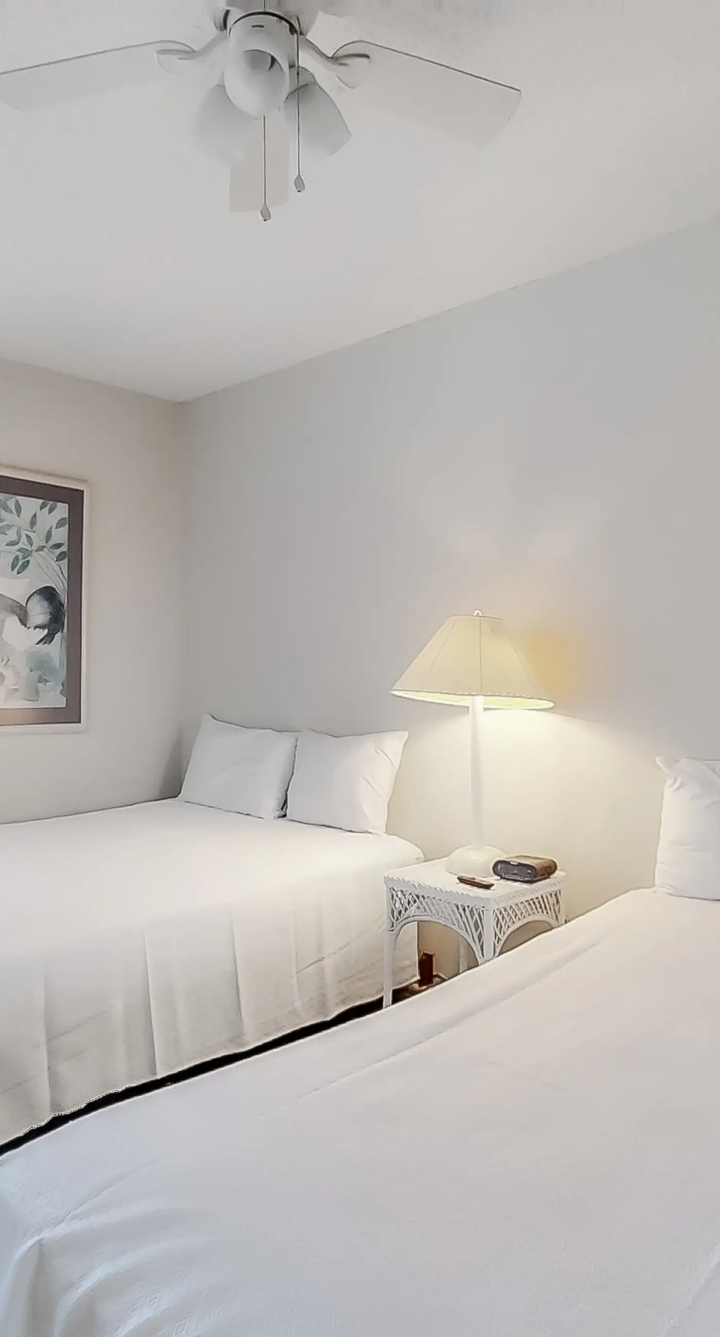 Gulf-front condo with beach view, deck, AC, pools, hot tub & tennis