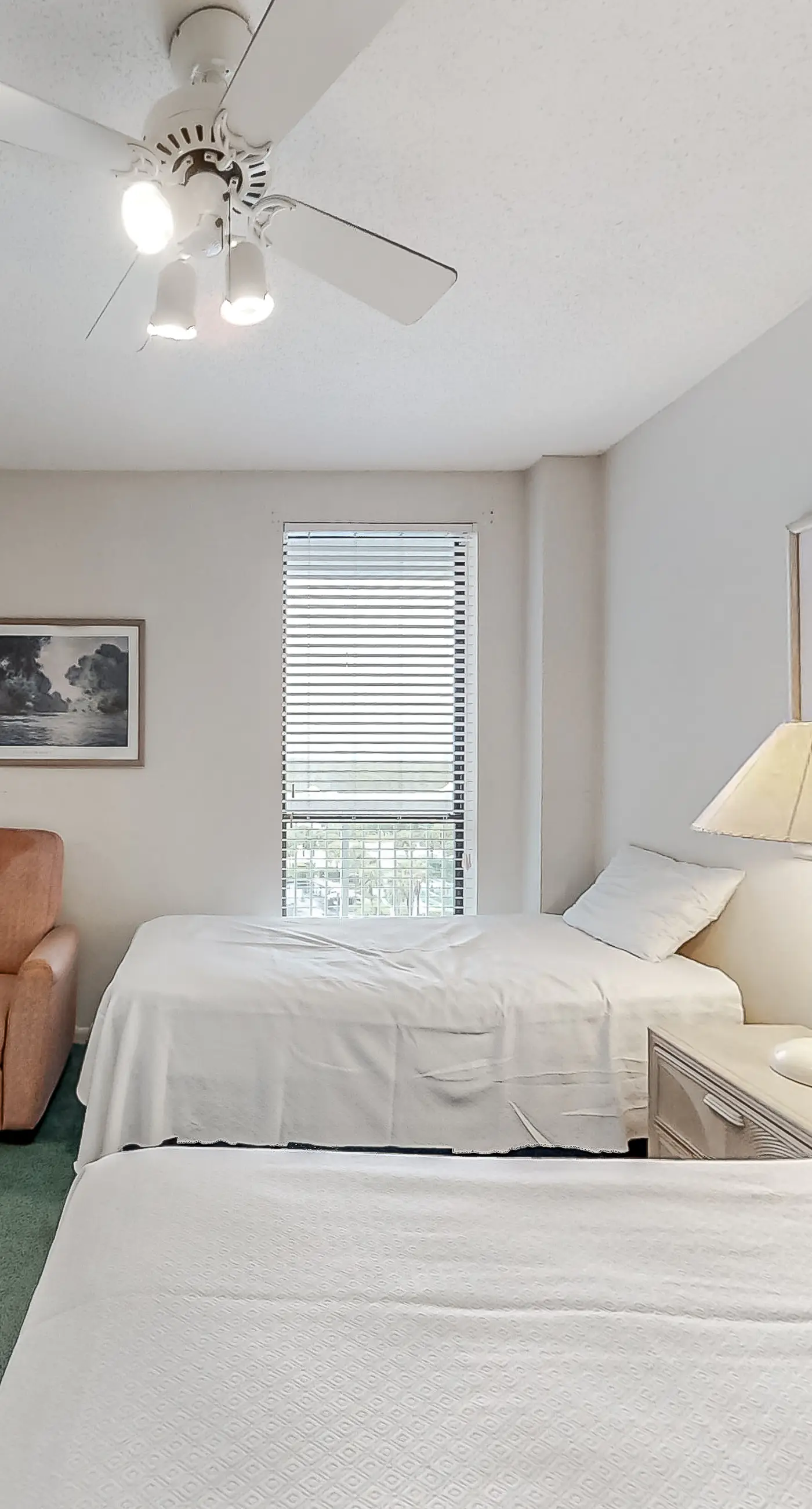 Gulf-front condo with beach view, deck, AC, pools, hot tub & tennis