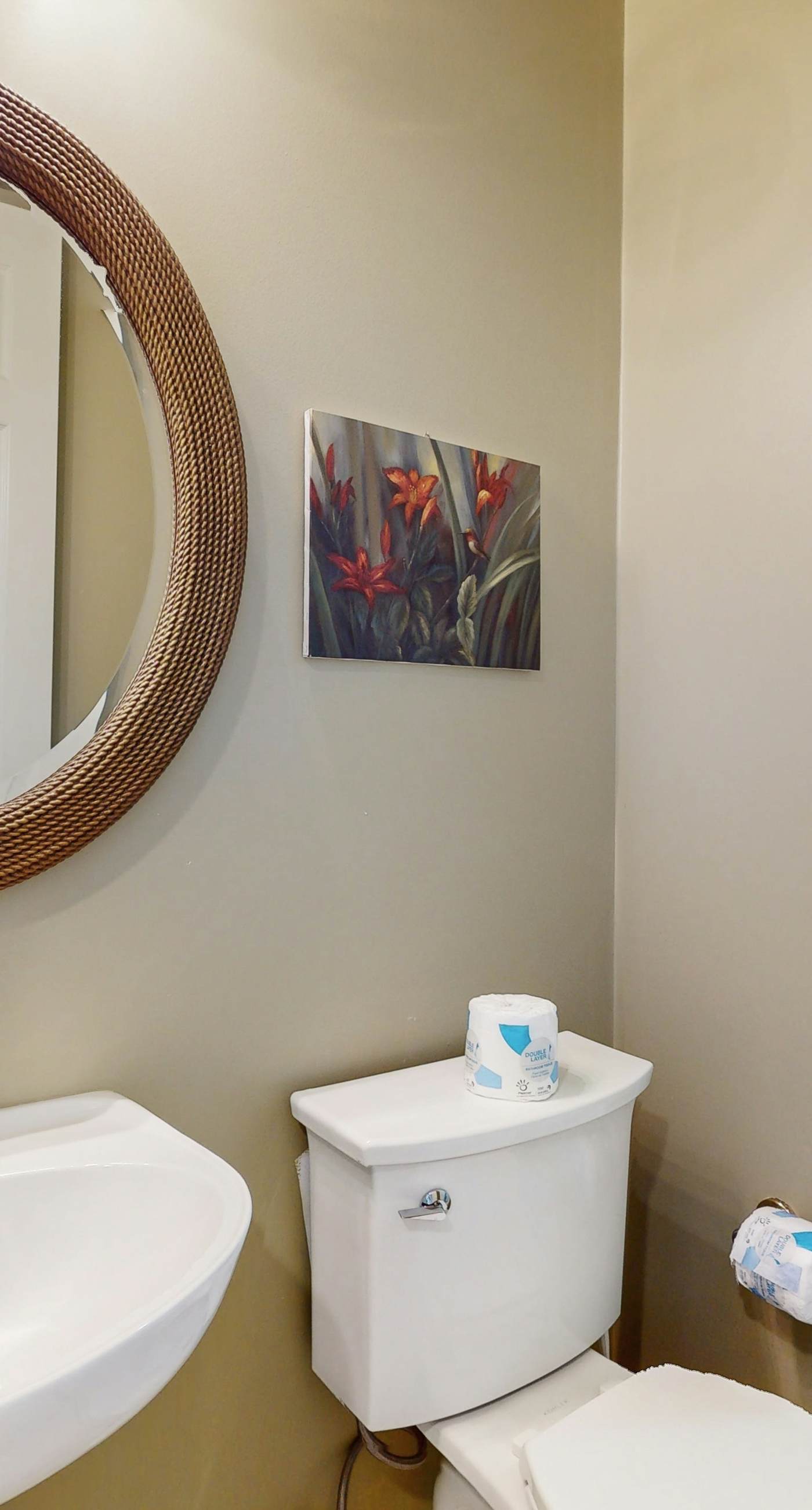 9th-floor, Gulf-front condo with balcony, pools, hot tubs, gym & beach access