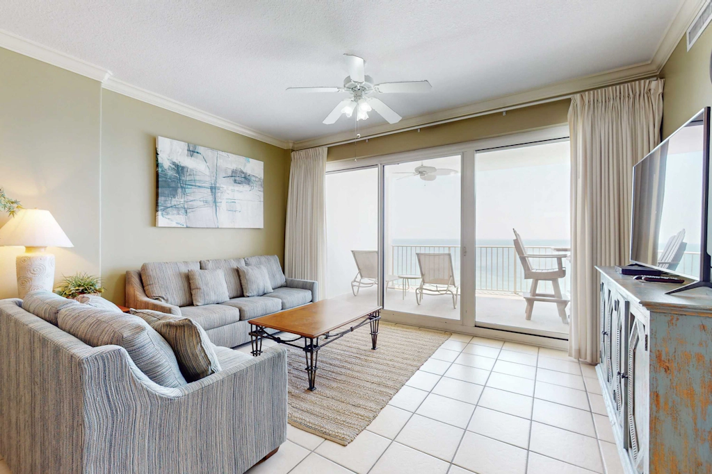 9th-floor, Gulf-front condo with balcony, pools, hot tubs, gym & beach access