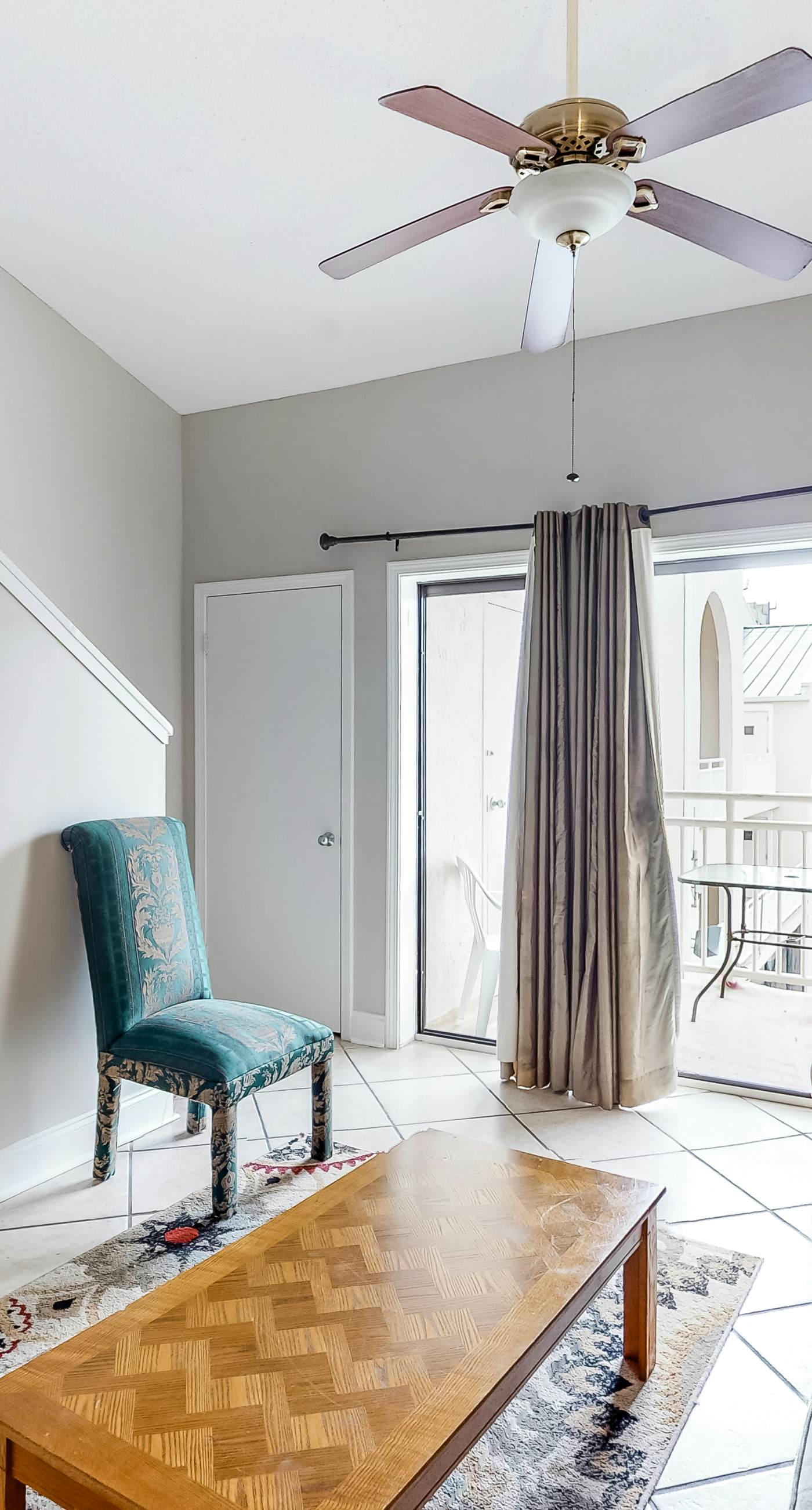 Bright resort condo with pool access, cozy patio, plus a washer/dryer